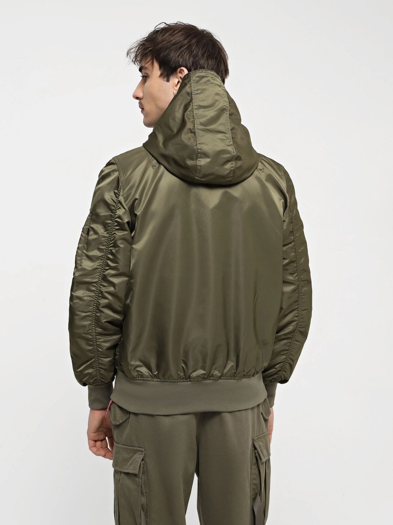 Куртки та дублянки Alpha Industries L-2b Hooded Gen II модель UJL52000C1_359 Куртки та дублянки Alpha Industries L-2b Hooded Gen II модель UJL52000C1_359 Фото
