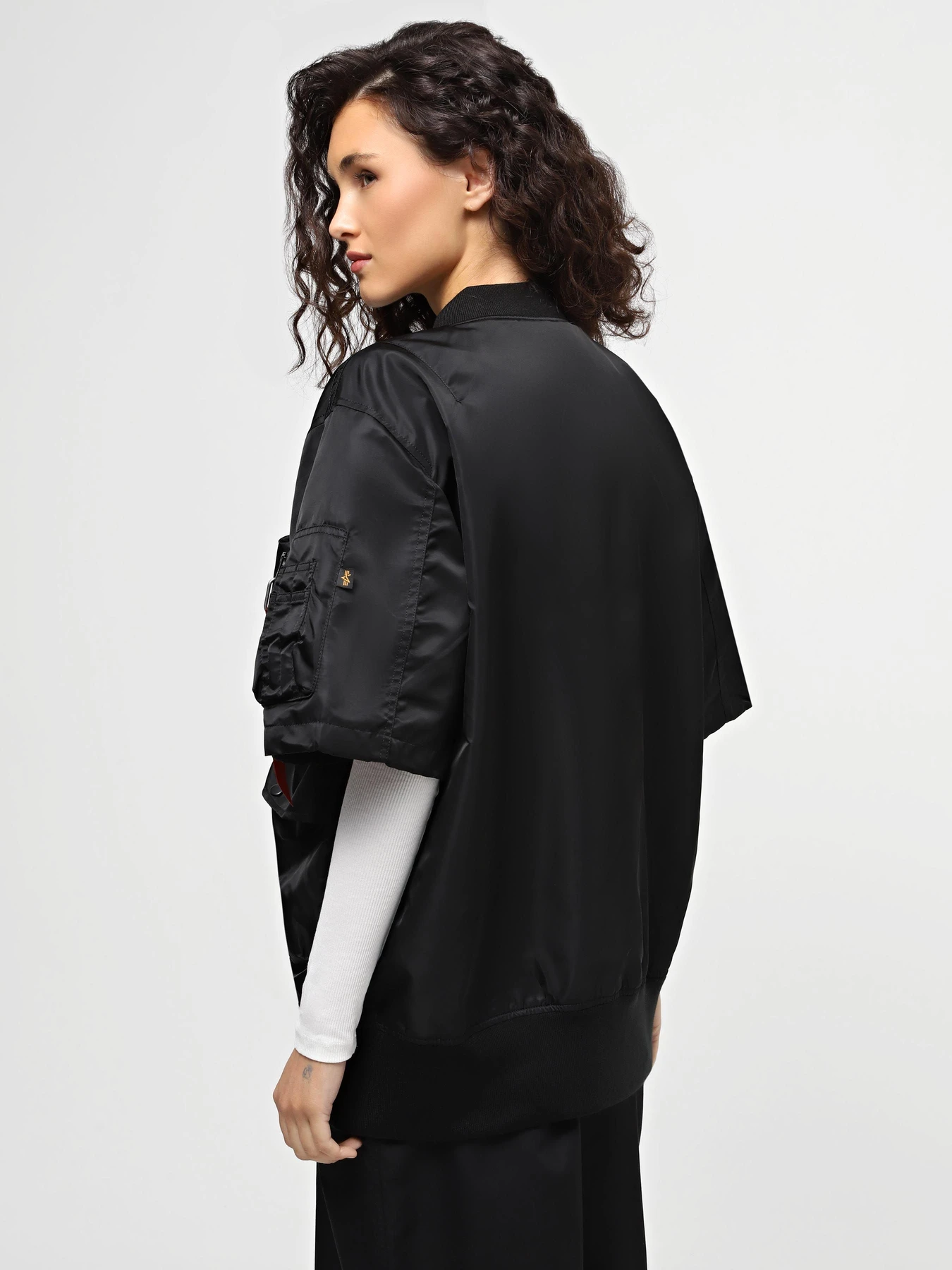 Куртки та дублянки Alpha Industries L-2b Hooded Gen II модель UJL54000C1_001 Куртки та дублянки Alpha Industries L-2b Hooded Gen II модель UJL54000C1_001 Фото