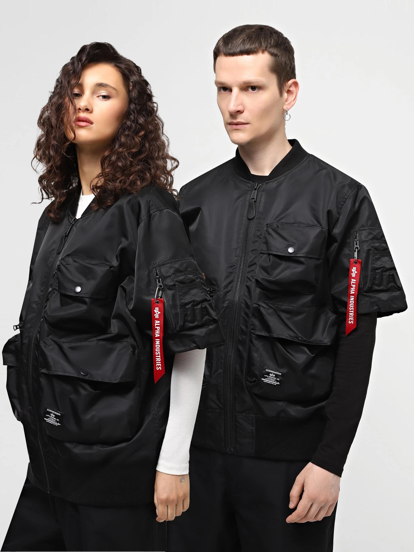 Куртки та дублянки Alpha Industries L-2b Hooded Gen II модель UJL54000C1_001 Куртки та дублянки Alpha Industries L-2b Hooded Gen II модель UJL54000C1_001 Фото