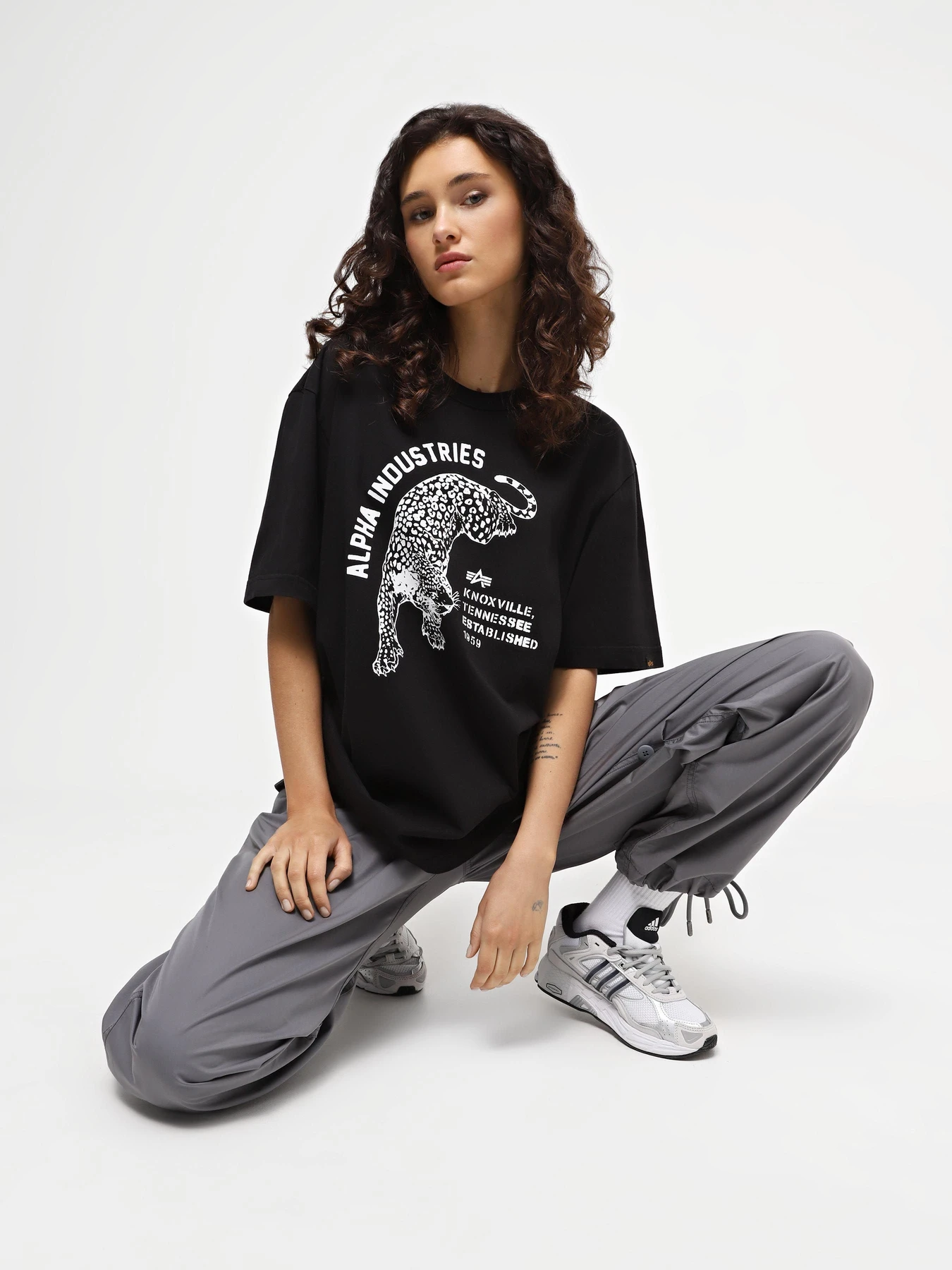Футболки и поло Alpha Industries Alpha Jaguar Tee модель UTA54004PK_001 Футболки и поло Alpha Industries Alpha Jaguar Tee модель UTA54004PK_001 Фото
