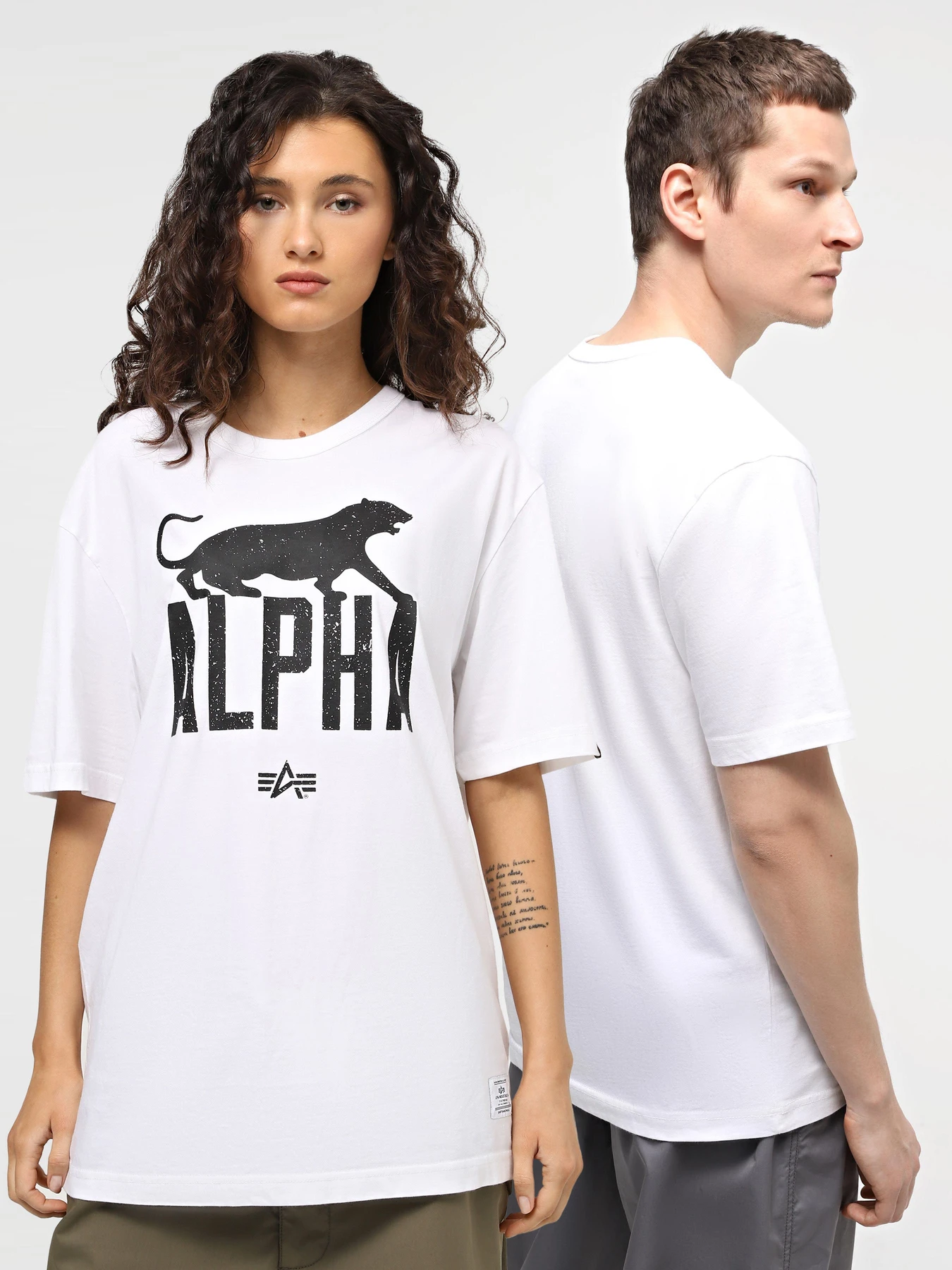 Футболки и поло Alpha Industries Alpha Leopard Tee модель UTA54019PK_100 Футболки и поло Alpha Industries Alpha Leopard Tee модель UTA54019PK_100 Фото