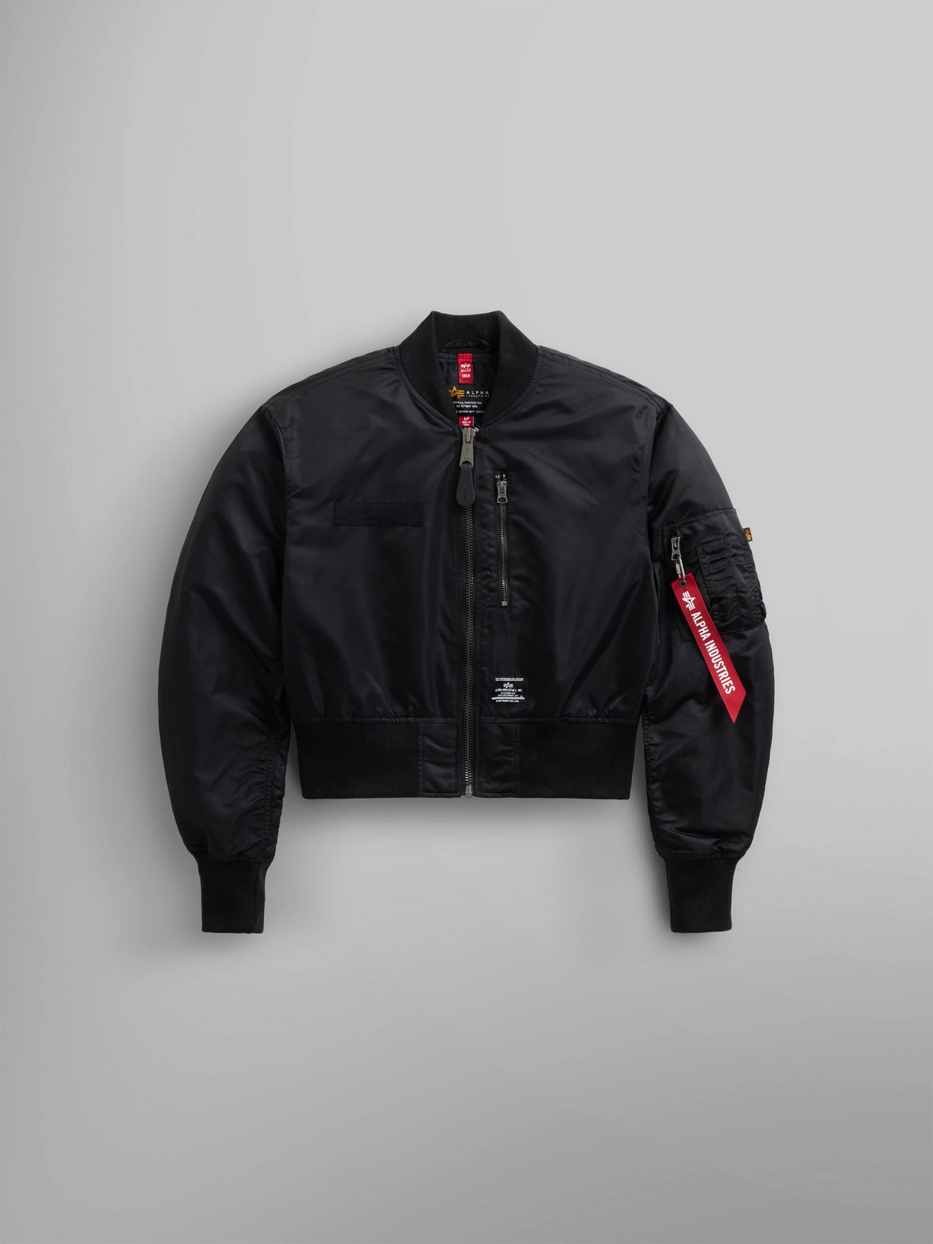 Куртки и дубленки Alpha Industries L-2b Cropped Gen II Bomber Jacket W модель WJL53000C1_001 Куртки и дубленки Alpha Industries L-2b Cropped Gen II Bomber Jacket W модель WJL53000C1_001 Фото