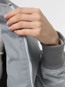 Куртки та дублянки Alpha Industries L-2b Cropped Gen II Bomber Jacket W модель WJL53000C1_459 Фото