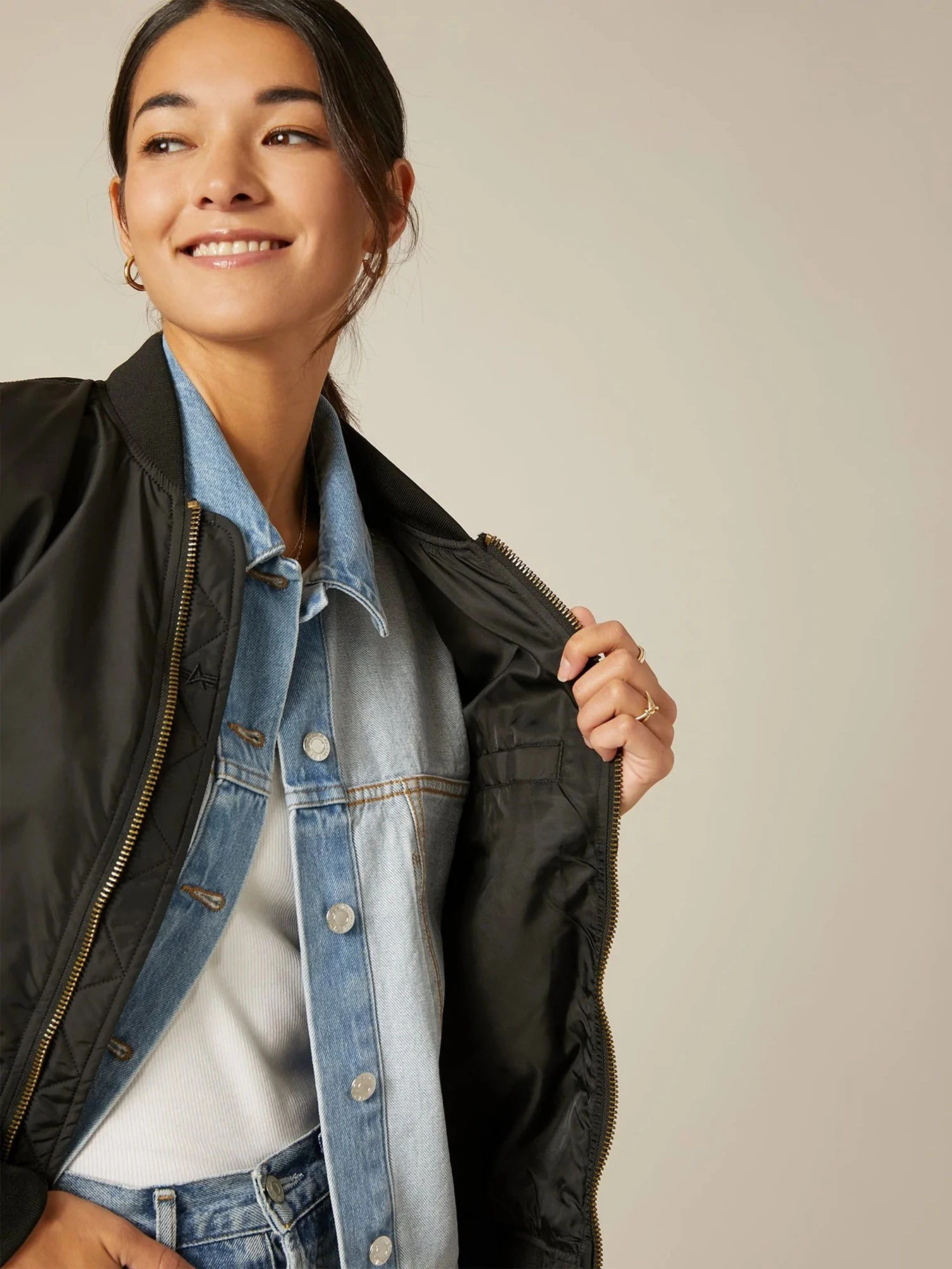 Куртки та дублянки Alpha Industries модель WJL52000C1_001 Куртки та дублянки Alpha Industries модель WJL52000C1_001 Фото