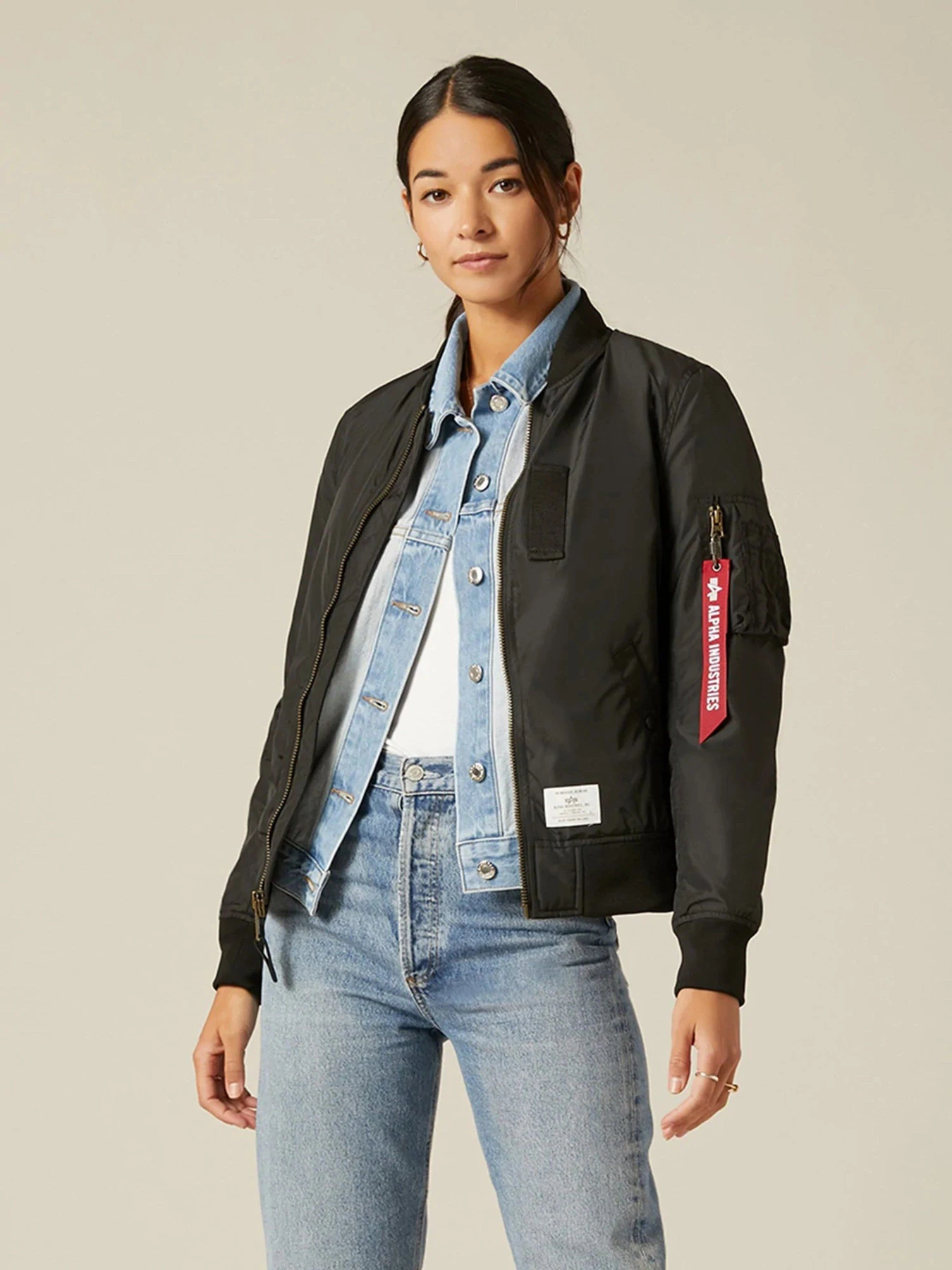 Куртки та дублянки Alpha Industries модель WJL52000C1_001 Куртки та дублянки Alpha Industries модель WJL52000C1_001 Фото