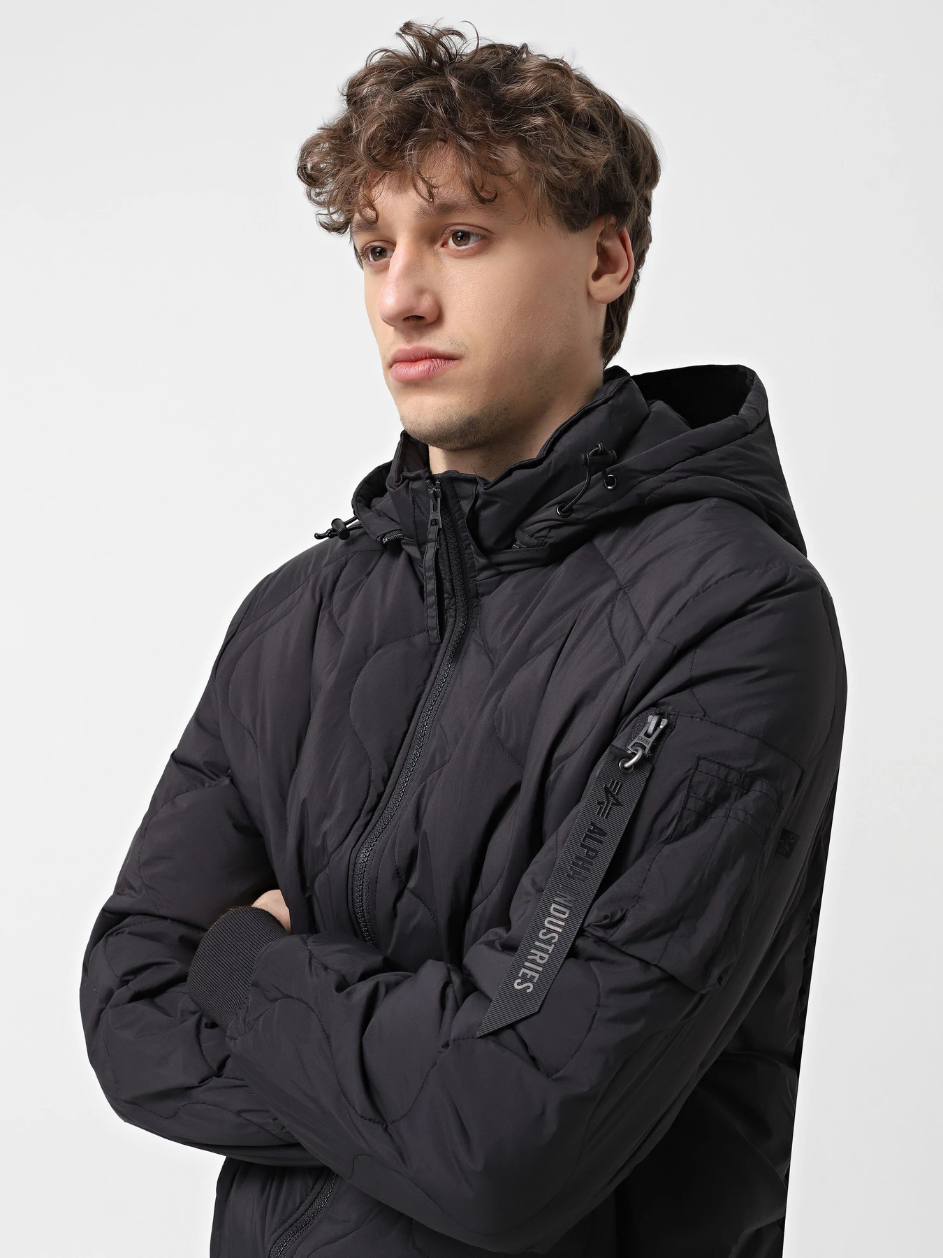 Куртки и дубленки Alpha Industries Lightweight Quilted Down модель MJL54501C1_001 Фото