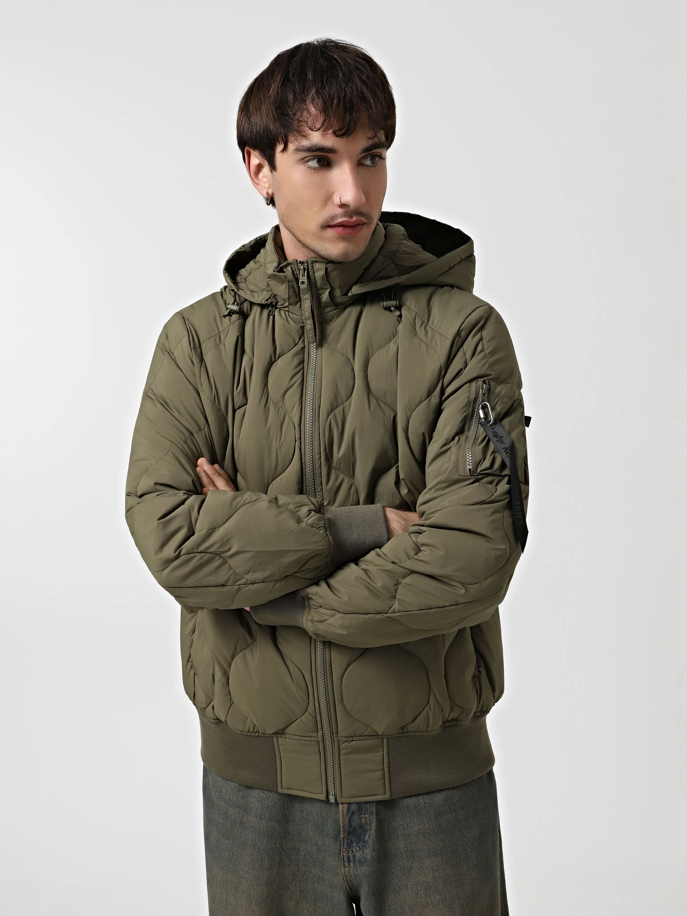 Куртки и дубленки Alpha Industries Lightweight Quilted Down модель MJL54501C1_359 Фото