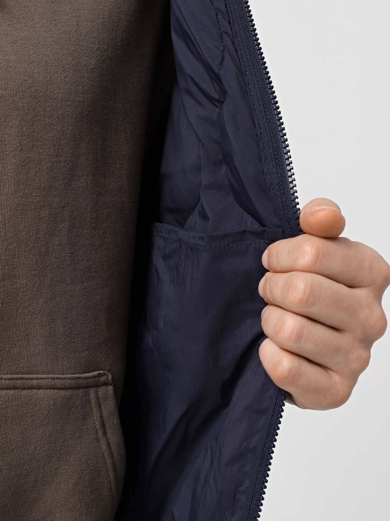 Куртки та дублянки Alpha Industries Lightweight Quilted Down модель MJL54501C1_410 Фото