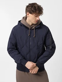 Куртки и дубленки Alpha Industries Lightweight Quilted Down модель MJL54501C1_410 Фото
