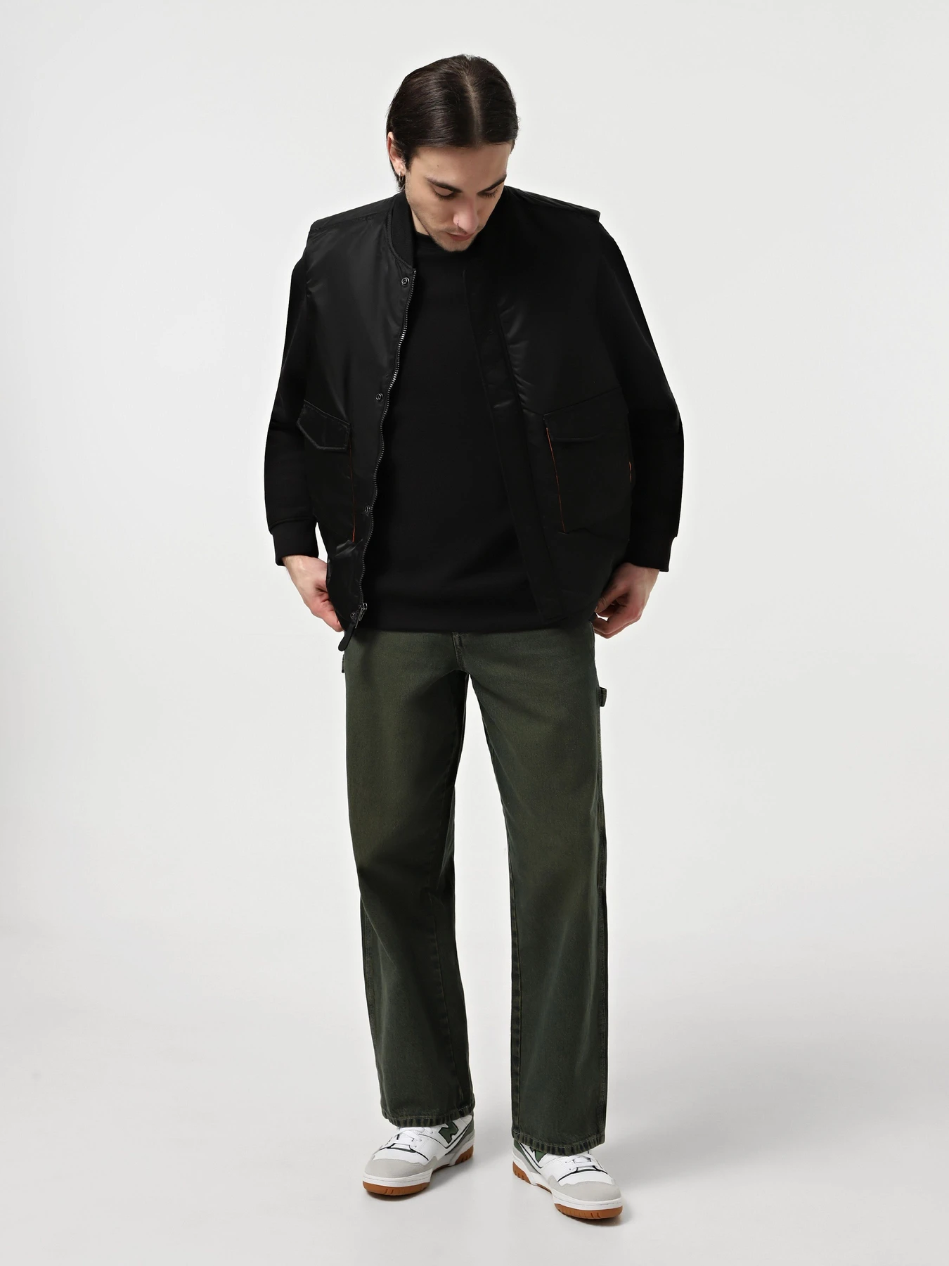 Куртки и дубленки Alpha Industries MA-1 Mod модель MJM54502C1_001 Куртки и дубленки Alpha Industries MA-1 Mod модель MJM54502C1_001 Фото