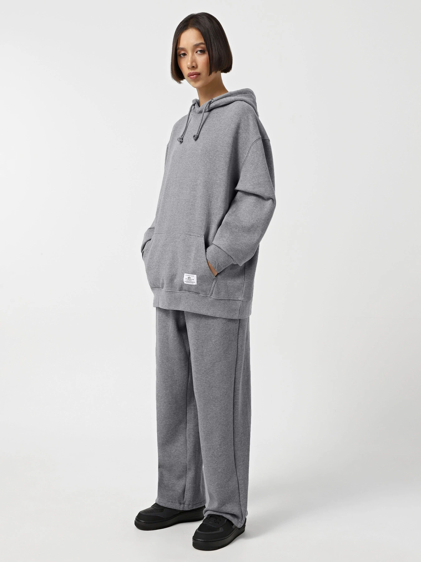 Брюки Alpha Industries Essential модель UBE54500C1_063 Брюки Alpha Industries Essential модель UBE54500C1_063 Фото