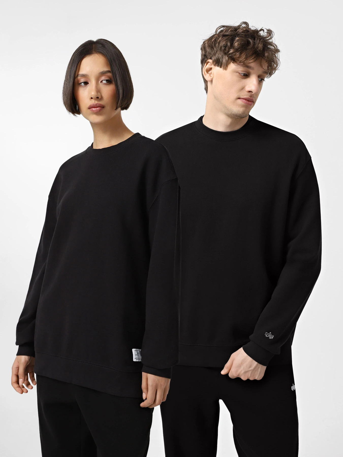 Худі та світшоти Alpha Industries Essential French Terry модель UES54001C1_001 Худі та світшоти Alpha Industries Essential French Terry модель UES54001C1_001 Фото