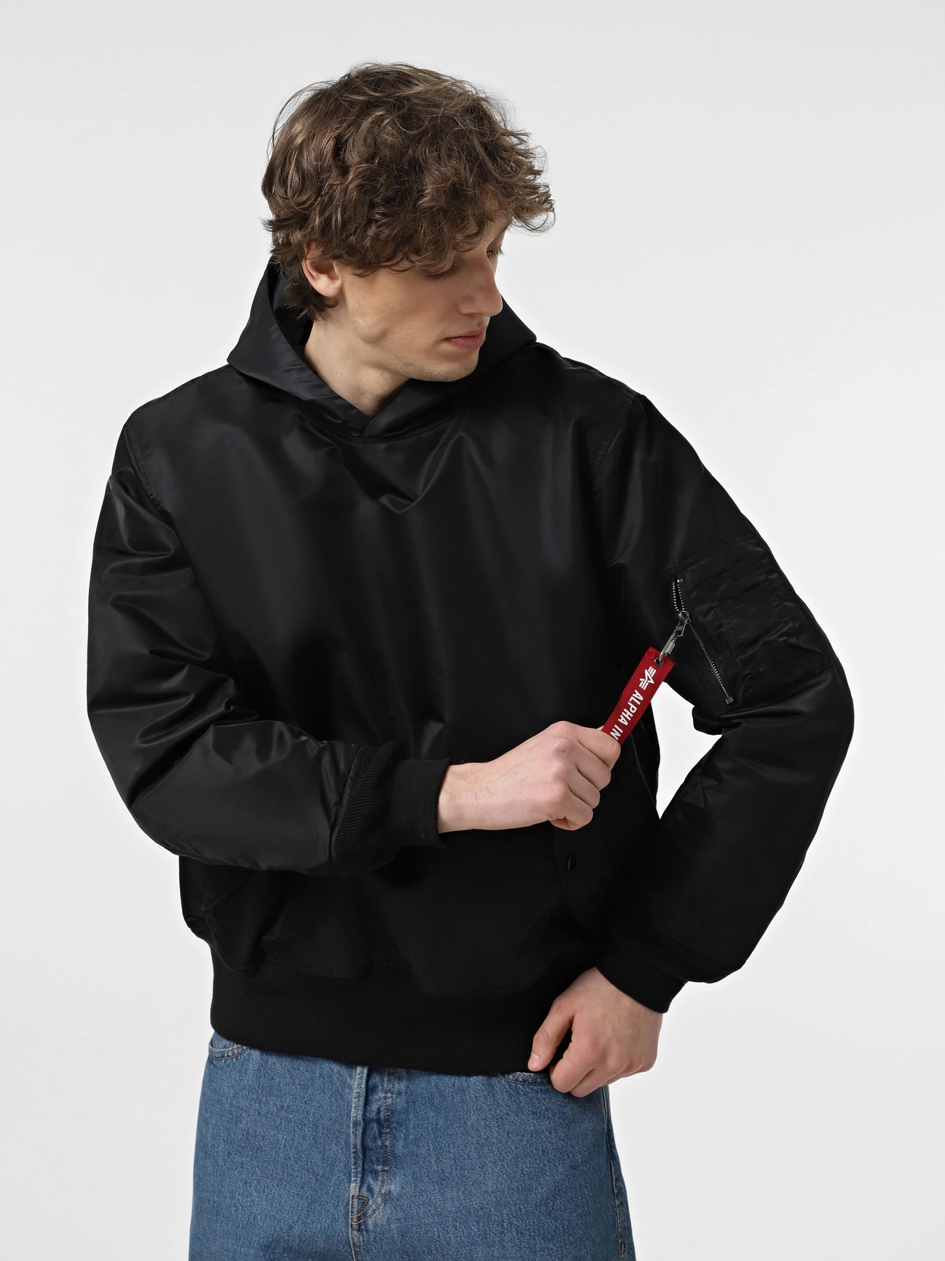 Куртки та дублянки Alpha Industries Pull-over Ma-1 модель UJP54500C1_001 Куртки та дублянки Alpha Industries Pull-over Ma-1 модель UJP54500C1_001 Фото