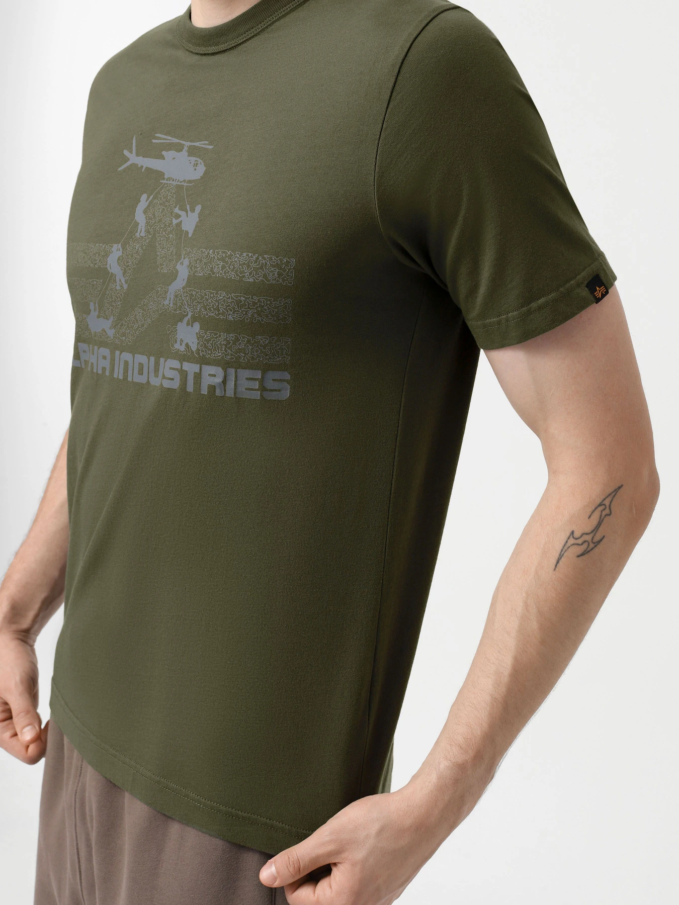 Футболки и поло Alpha Industries Alpha Air Assault Repel модель UTA54503PK_303 Футболки и поло Alpha Industries Alpha Air Assault Repel модель UTA54503PK_303 Фото
