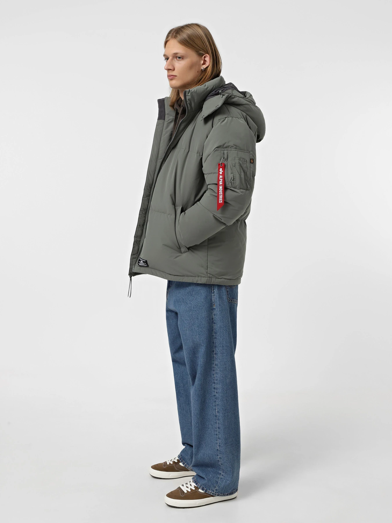 Куртки и дубленки Alpha Industries Puffer Parka модель MJH53500C1_060 Куртки и дубленки Alpha Industries Puffer Parka модель MJH53500C1_060 Фото