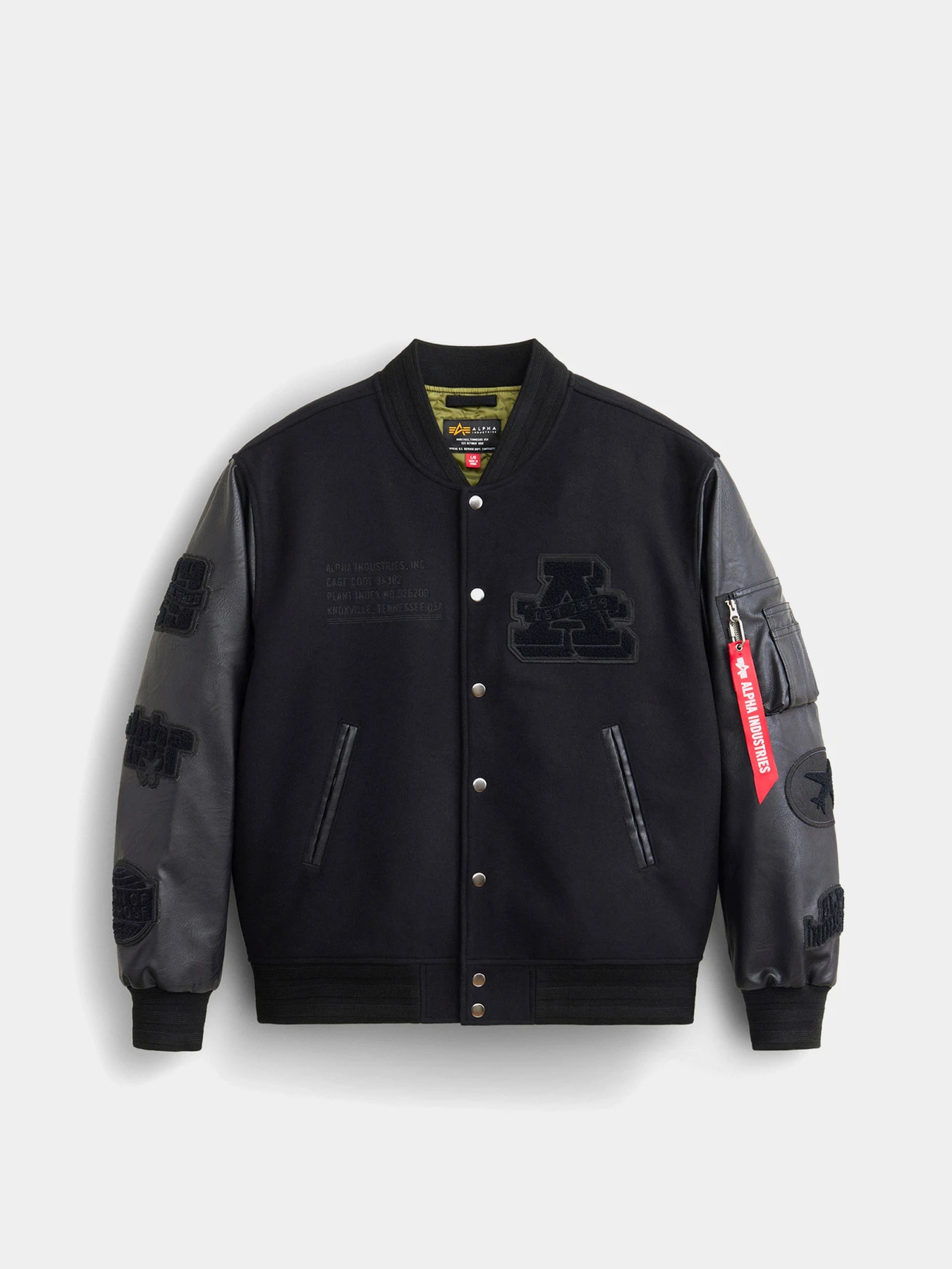 Куртки и дубленки Alpha Industries Faux Leather Ma-1 Varsity модель MJL54500C1_001 Куртки и дубленки Alpha Industries Faux Leather Ma-1 Varsity модель MJL54500C1_001 Фото