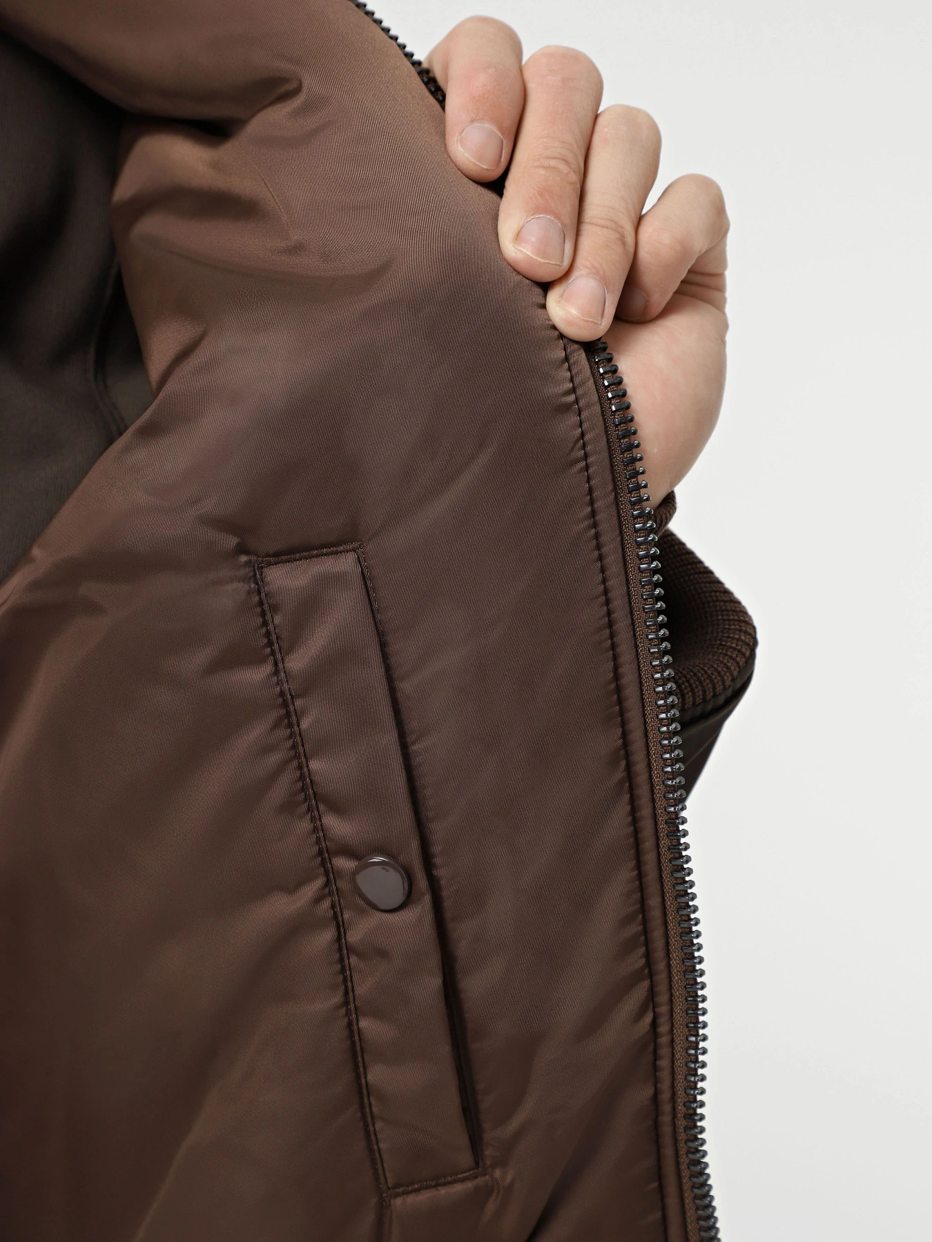 Куртки та дублянки Alpha Industries Ma-1 модель MJM21000C1_218 Куртки та дублянки Alpha Industries Ma-1 модель MJM21000C1_218 Фото
