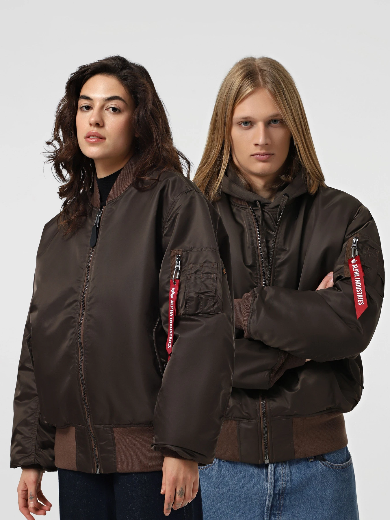 Куртки та дублянки Alpha Industries Ma-1 модель MJM21000C1_218 Куртки та дублянки Alpha Industries Ma-1 модель MJM21000C1_218 Фото