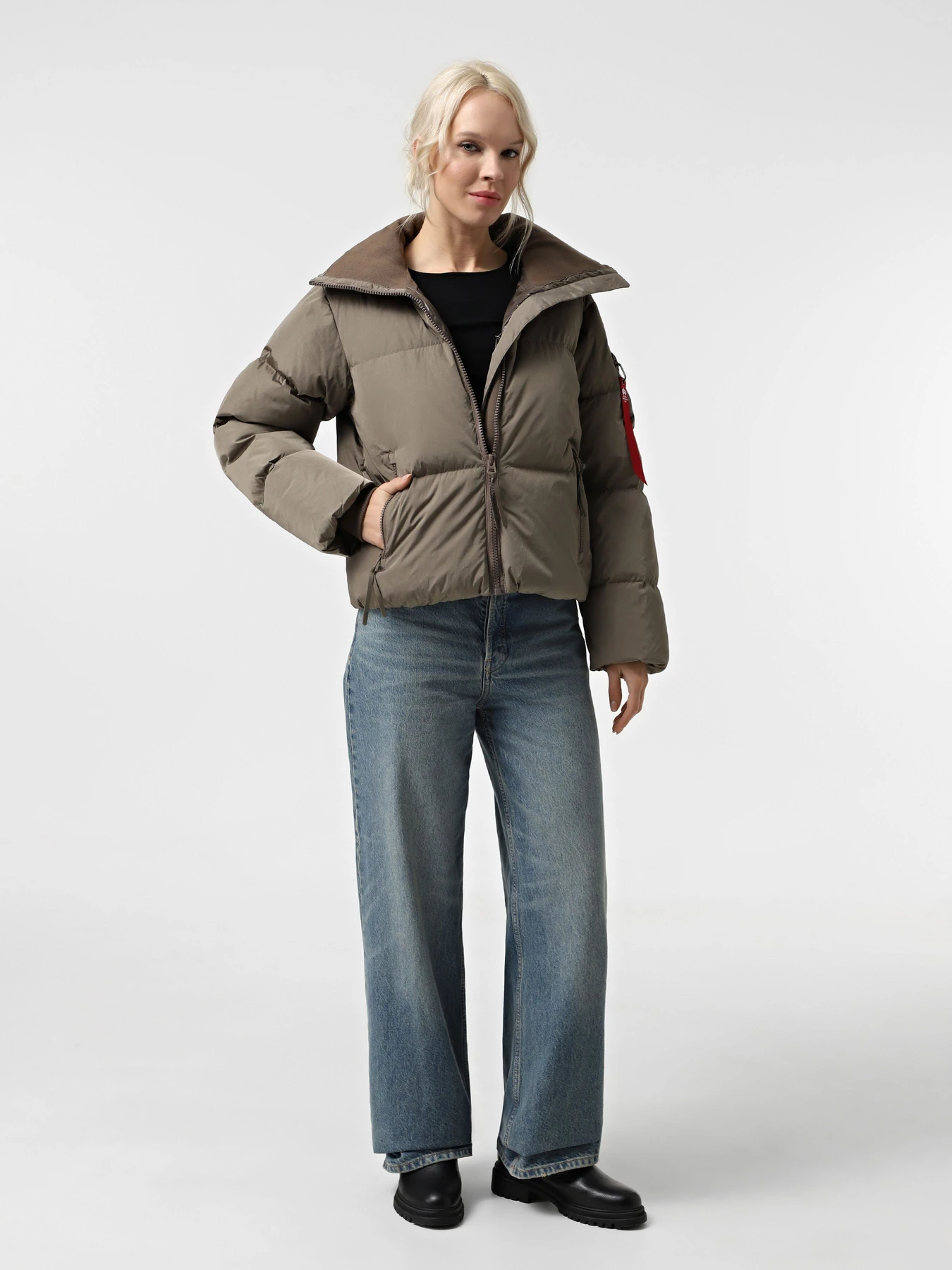 Куртки та дублянки Alpha Industries Sierra Short модель WJS53503C1_204 Фото