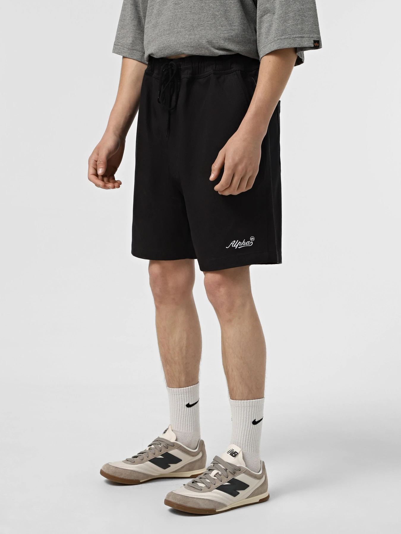Шорты Alpha Industries CTN модель MBC55000C1_001 Фото