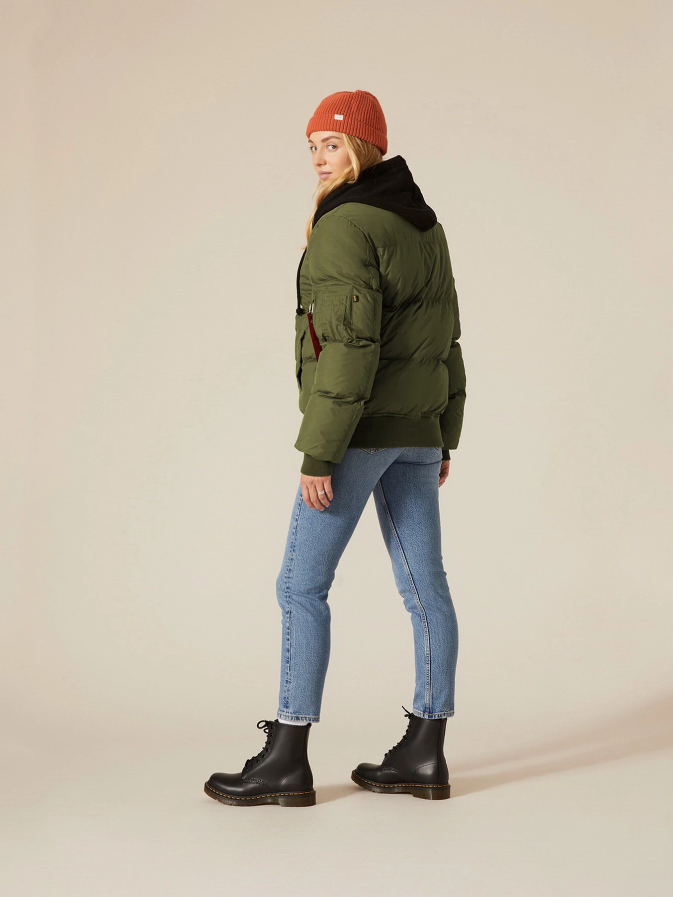 Куртки та дублянки Alpha Industries MA-1 Quilted модель UJM51500C1_301 Куртки та дублянки Alpha Industries MA-1 Quilted модель UJM51500C1_301 Фото