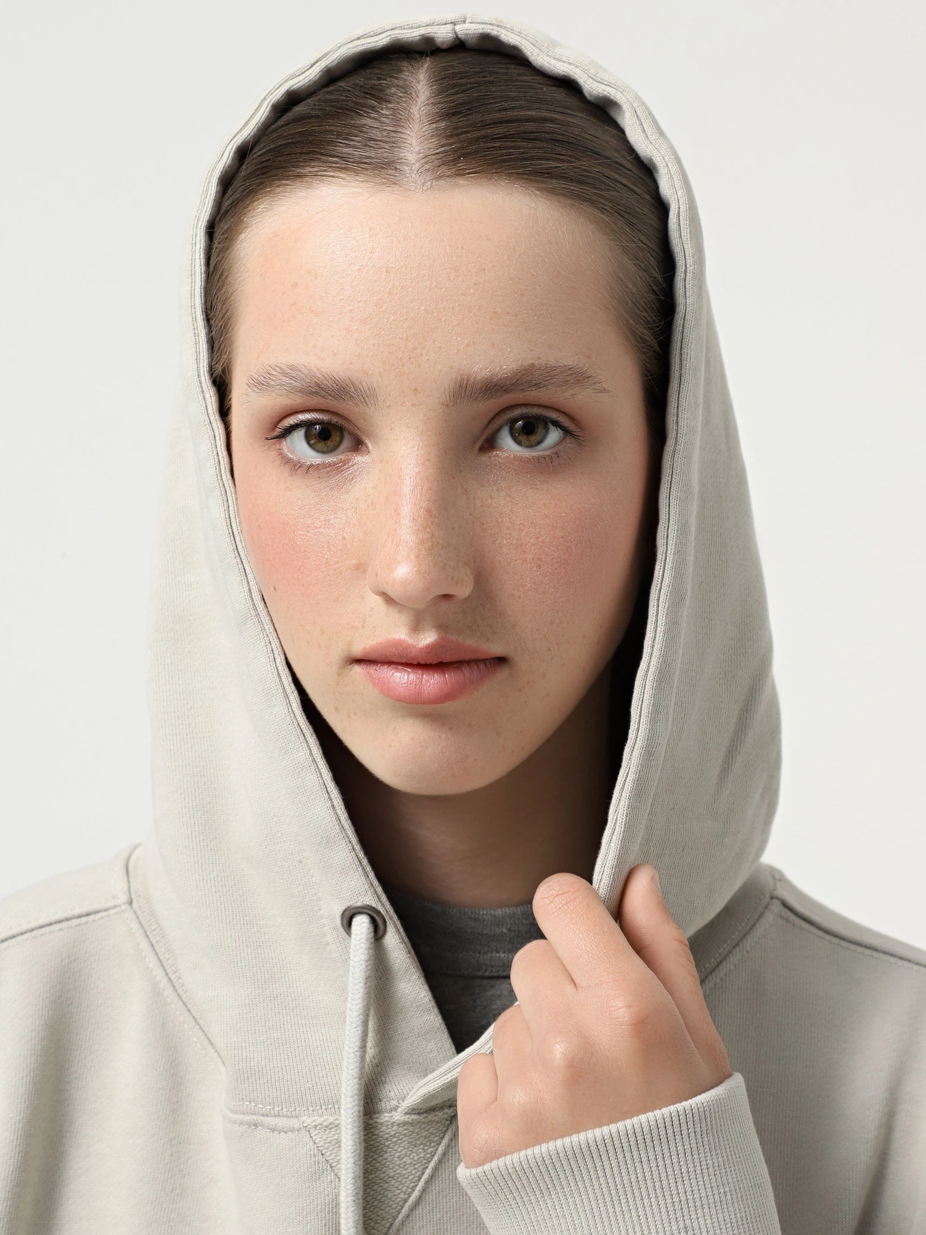 Худи и свитшоты Alpha Industries Essential French Terry Hoodie Gen II модель USE55000C1_067 Худи и свитшоты Alpha Industries Essential French Terry Hoodie Gen II модель USE55000C1_067 Фото