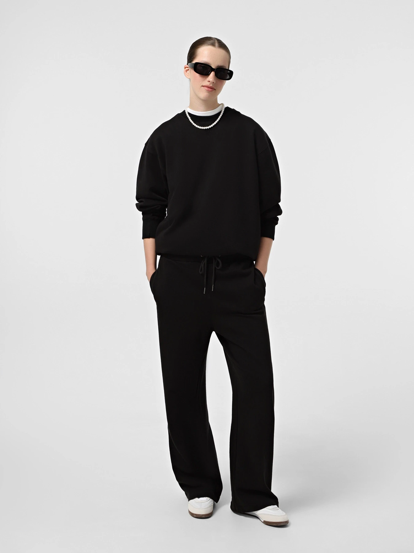 Худи и свитшоты Alpha Industries Essential French Terry Crewneck Gen II модель USE55001C1_001 Худи и свитшоты Alpha Industries Essential French Terry Crewneck Gen II модель USE55001C1_001 Фото