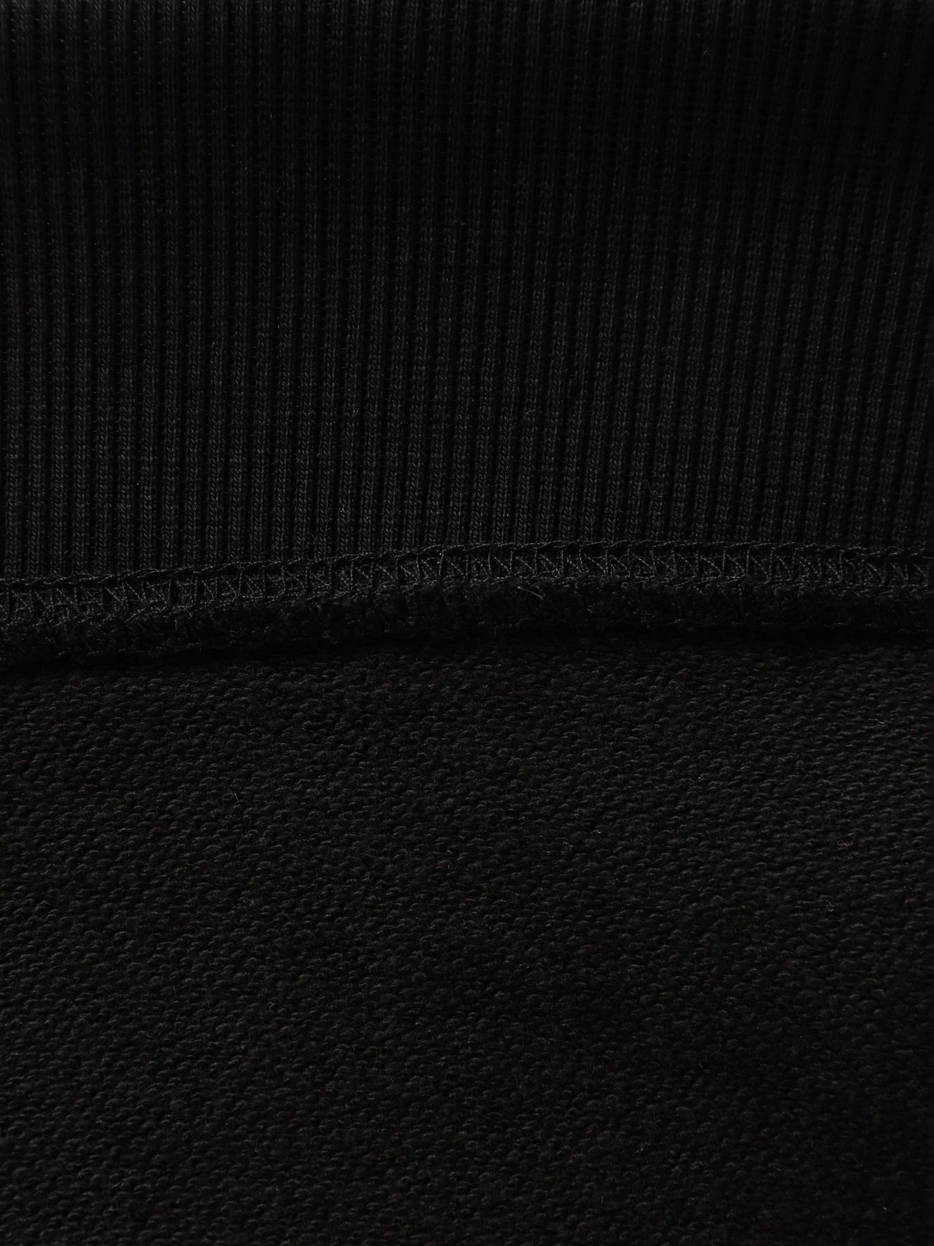Худи и свитшоты Alpha Industries Essential French Terry Crewneck Gen II модель USE55001C1_001 Худи и свитшоты Alpha Industries Essential French Terry Crewneck Gen II модель USE55001C1_001 Фото