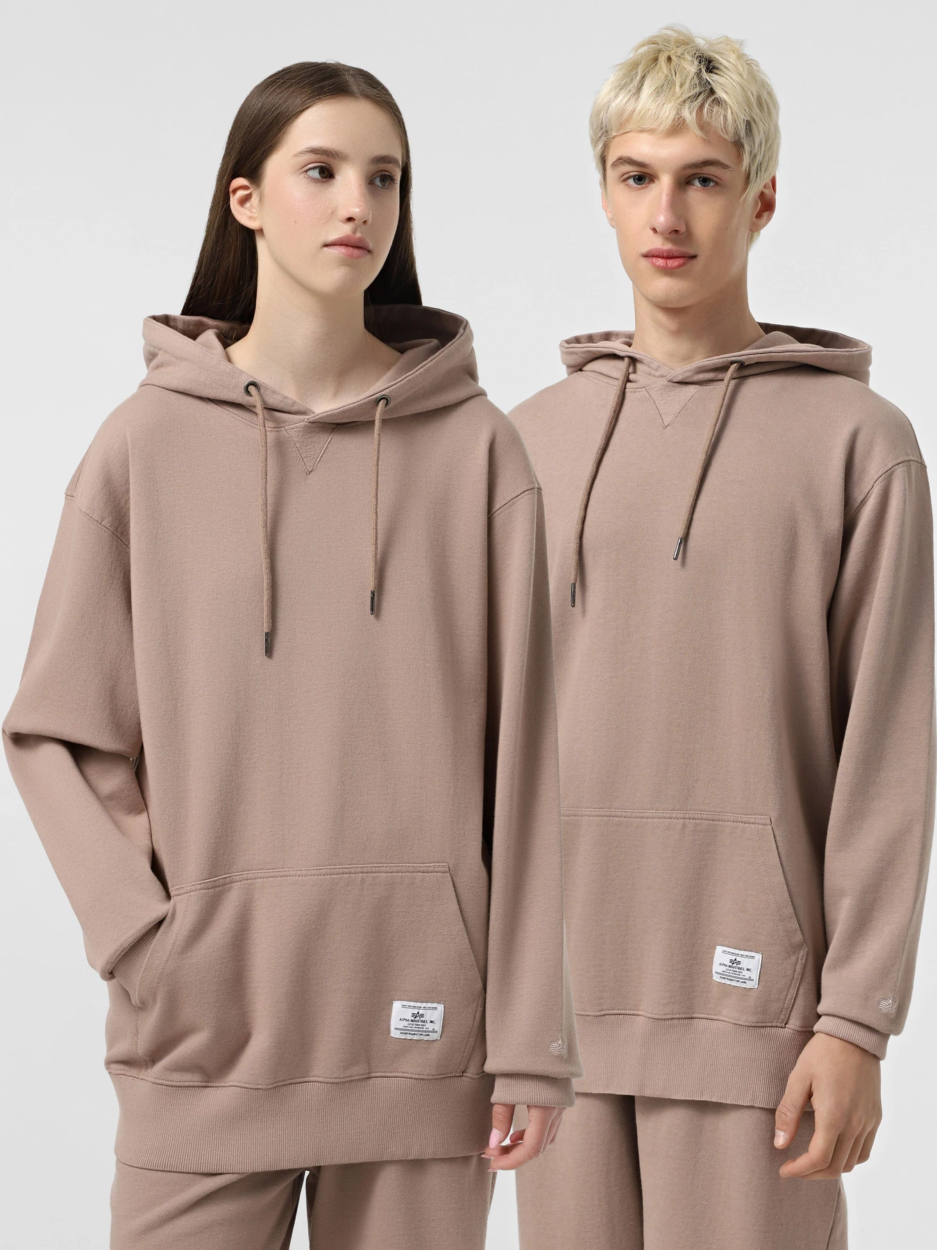 Худи и свитшоты Alpha Industries Essential French Terry Hoodie Gen II модель USE55000C1_249 Худи и свитшоты Alpha Industries Essential French Terry Hoodie Gen II модель USE55000C1_249 Фото