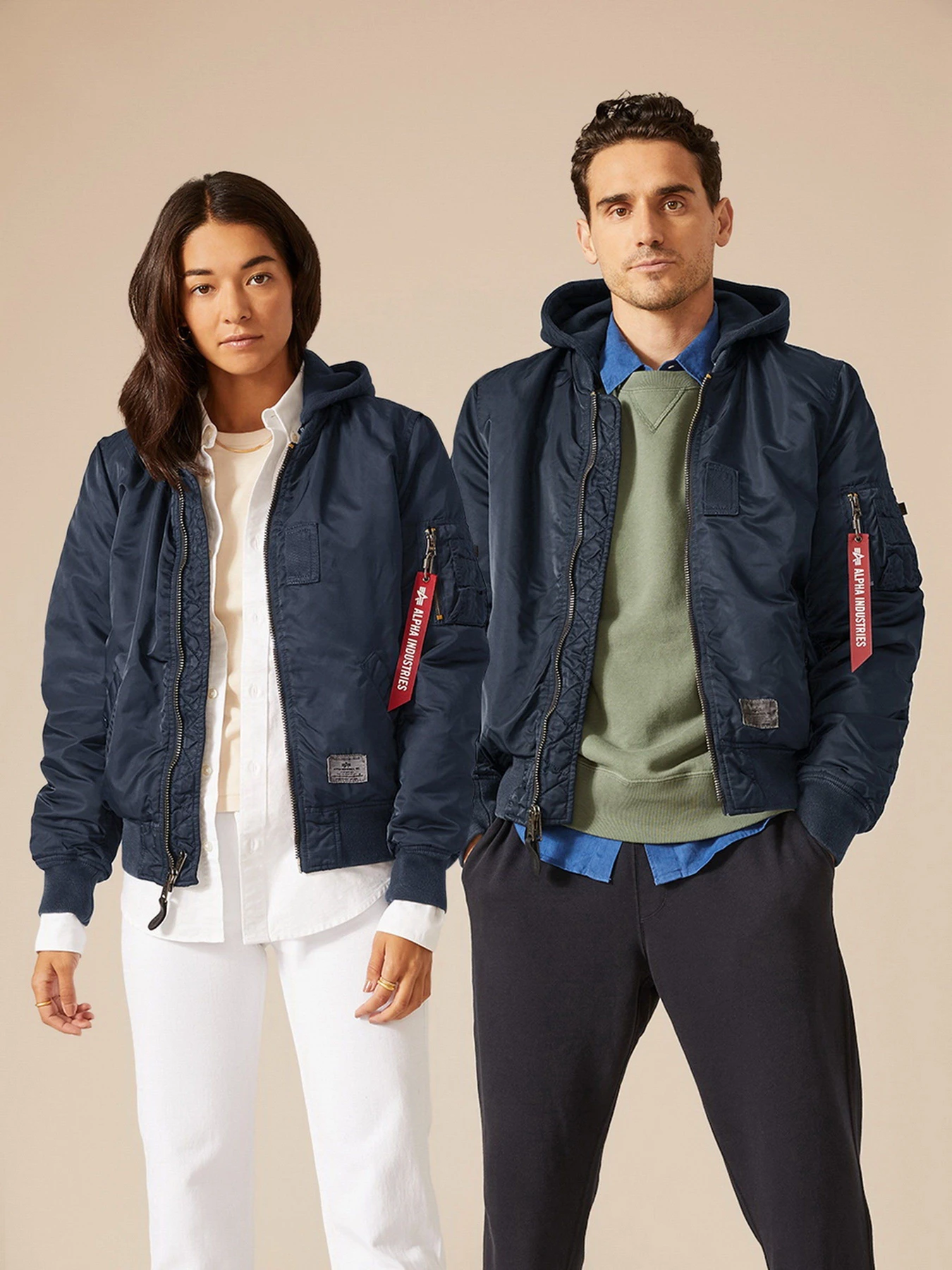 Куртки и дубленки Alpha Industries MA-1 HOODED BATTLEWASH модель UJM51502C1_410 Фото