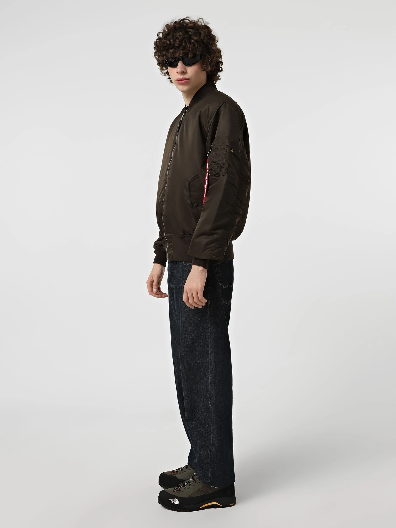 Куртки и дубленки Alpha Industries ALPHA MA-1 FLIGHT JACKET модель MJM21000C1_225 Фото