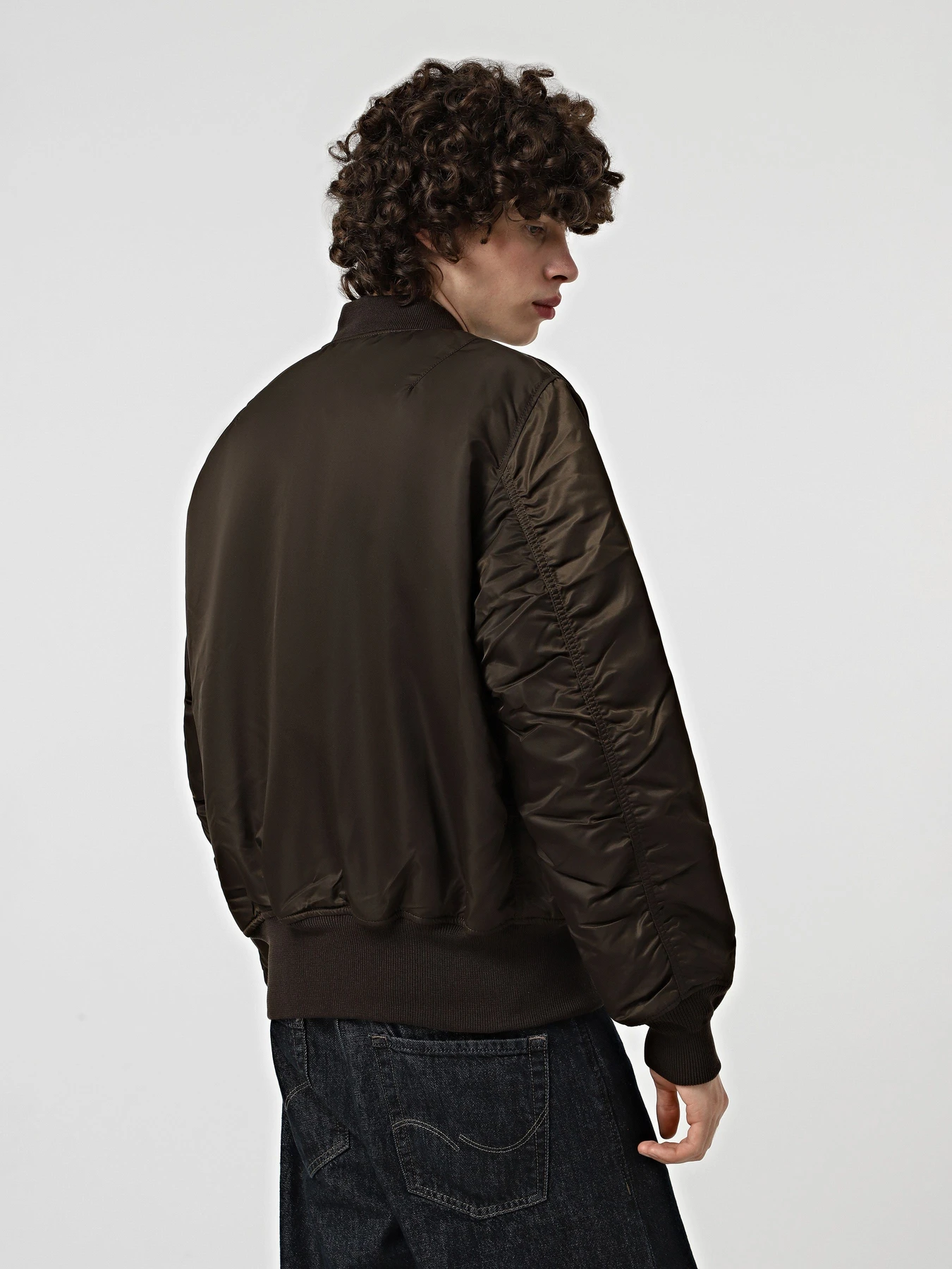 Куртки и дубленки Alpha Industries ALPHA MA-1 FLIGHT JACKET модель MJM21000C1_225 Фото