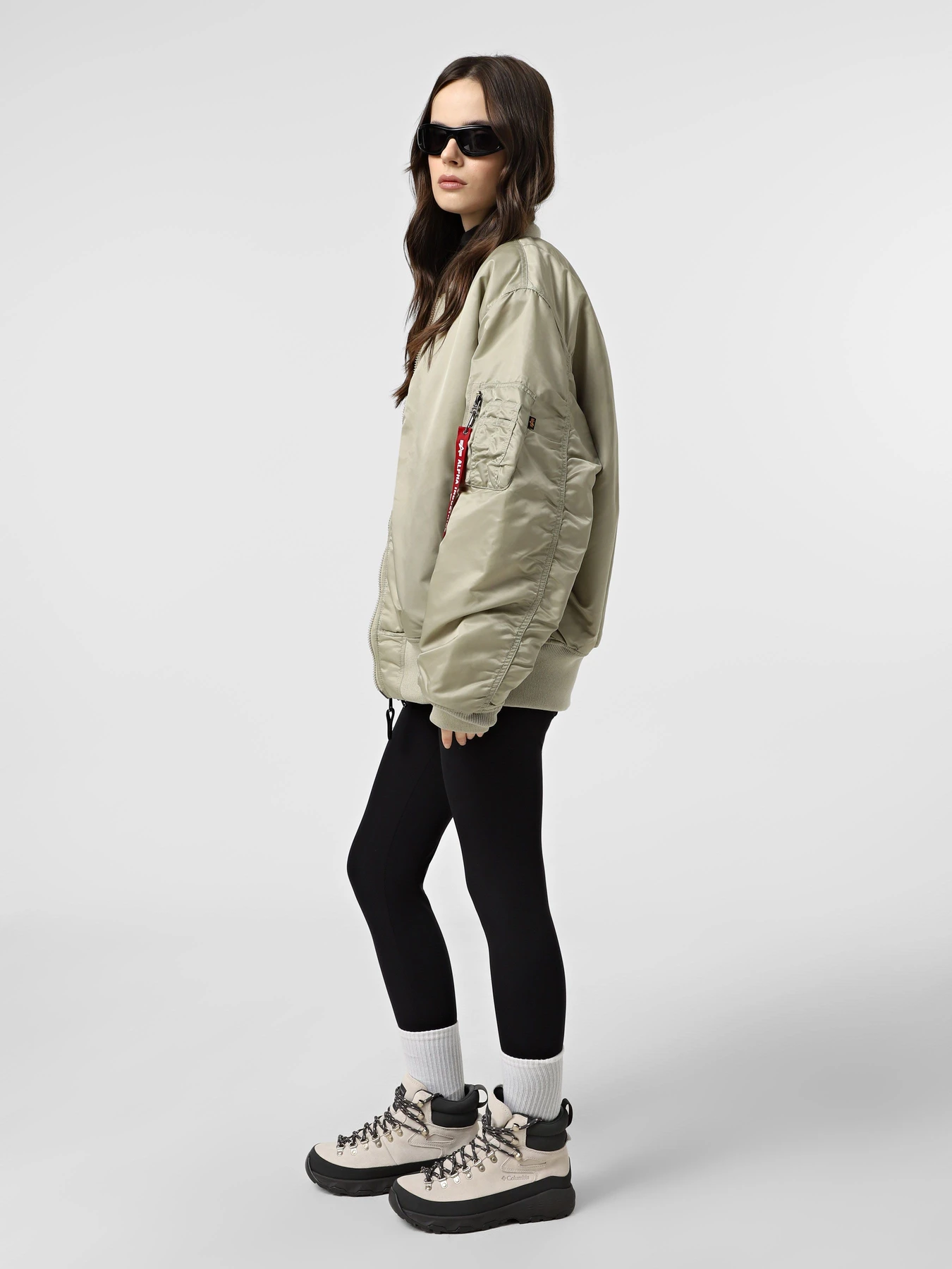 Куртки та дублянки Alpha Industries ALPHA MA-1 FLIGHT JACKET модель MJM21000C1_369 Куртки та дублянки Alpha Industries ALPHA MA-1 FLIGHT JACKET модель MJM21000C1_369 Фото