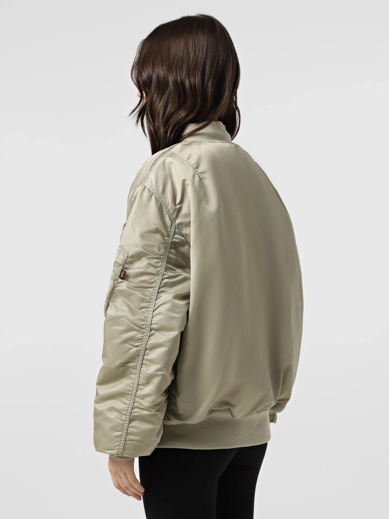 Куртки та дублянки Alpha Industries ALPHA MA-1 FLIGHT JACKET модель MJM21000C1_369 Куртки та дублянки Alpha Industries ALPHA MA-1 FLIGHT JACKET модель MJM21000C1_369 Фото