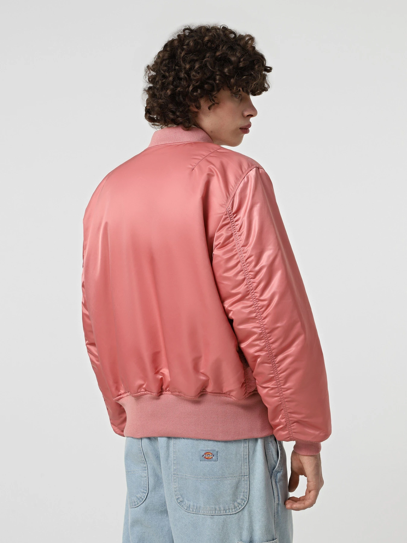 Куртки и дубленки Alpha Industries ALPHA MA-1 FLIGHT JACKET модель MJM21000C1_652 Фото