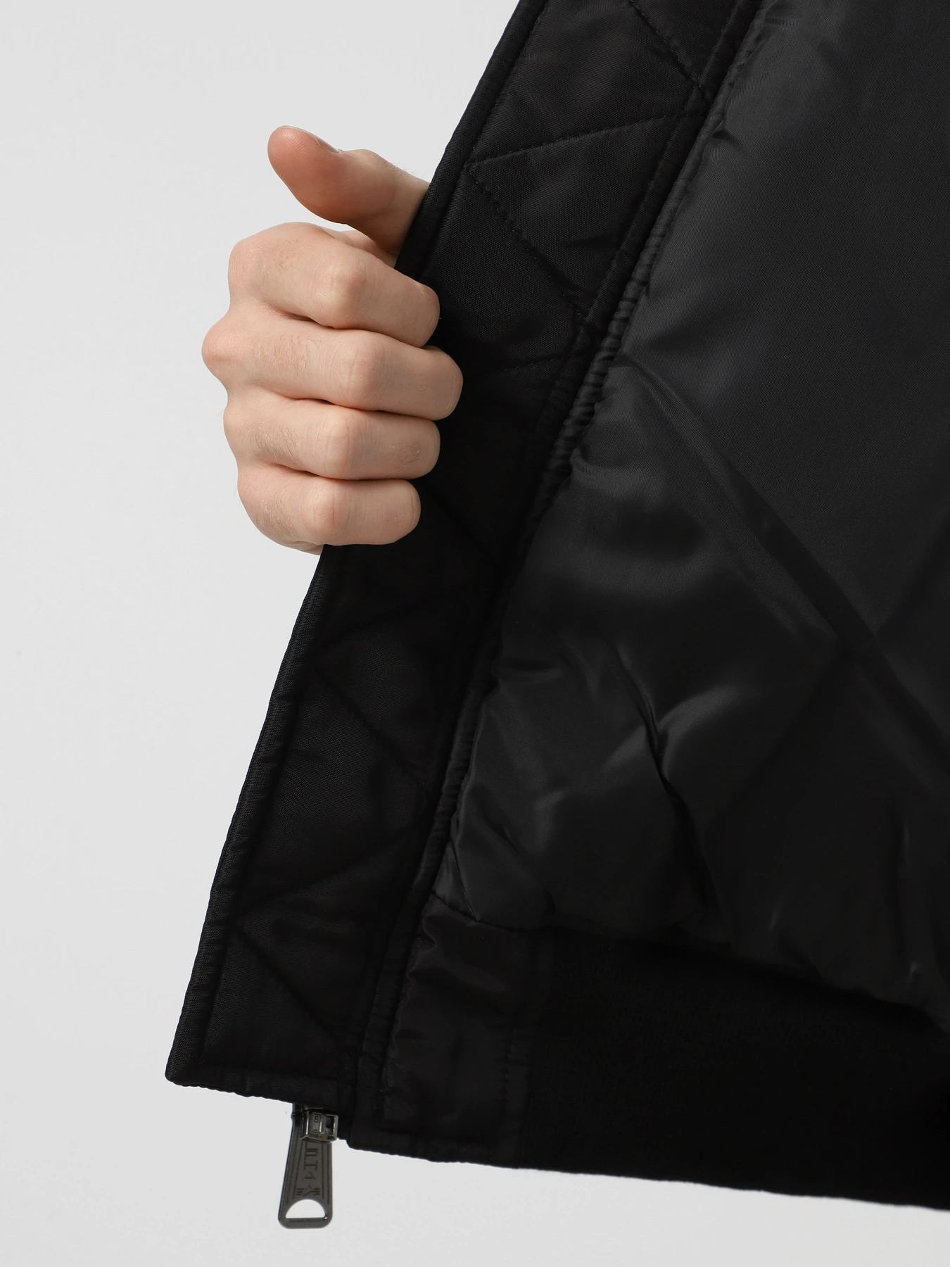 Куртки и дубленки Alpha Industries MA-1 HOODED LOGO OXFORD FLIGHT модель MJM55511C1_001 Куртки и дубленки Alpha Industries MA-1 HOODED LOGO OXFORD FLIGHT модель MJM55511C1_001 Фото