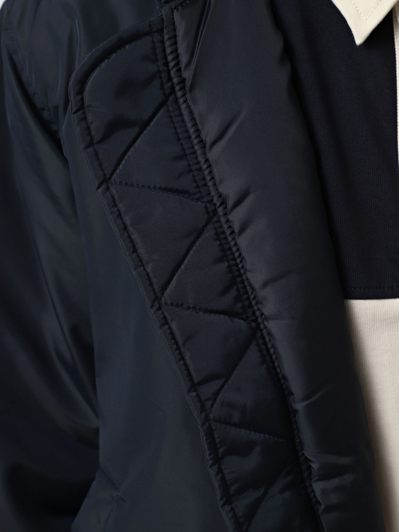 Куртки и дубленки Alpha Industries MA-1 HOODED LOGO OXFORD FLIGHT модель MJM55511C1_410 Куртки и дубленки Alpha Industries MA-1 HOODED LOGO OXFORD FLIGHT модель MJM55511C1_410 Фото