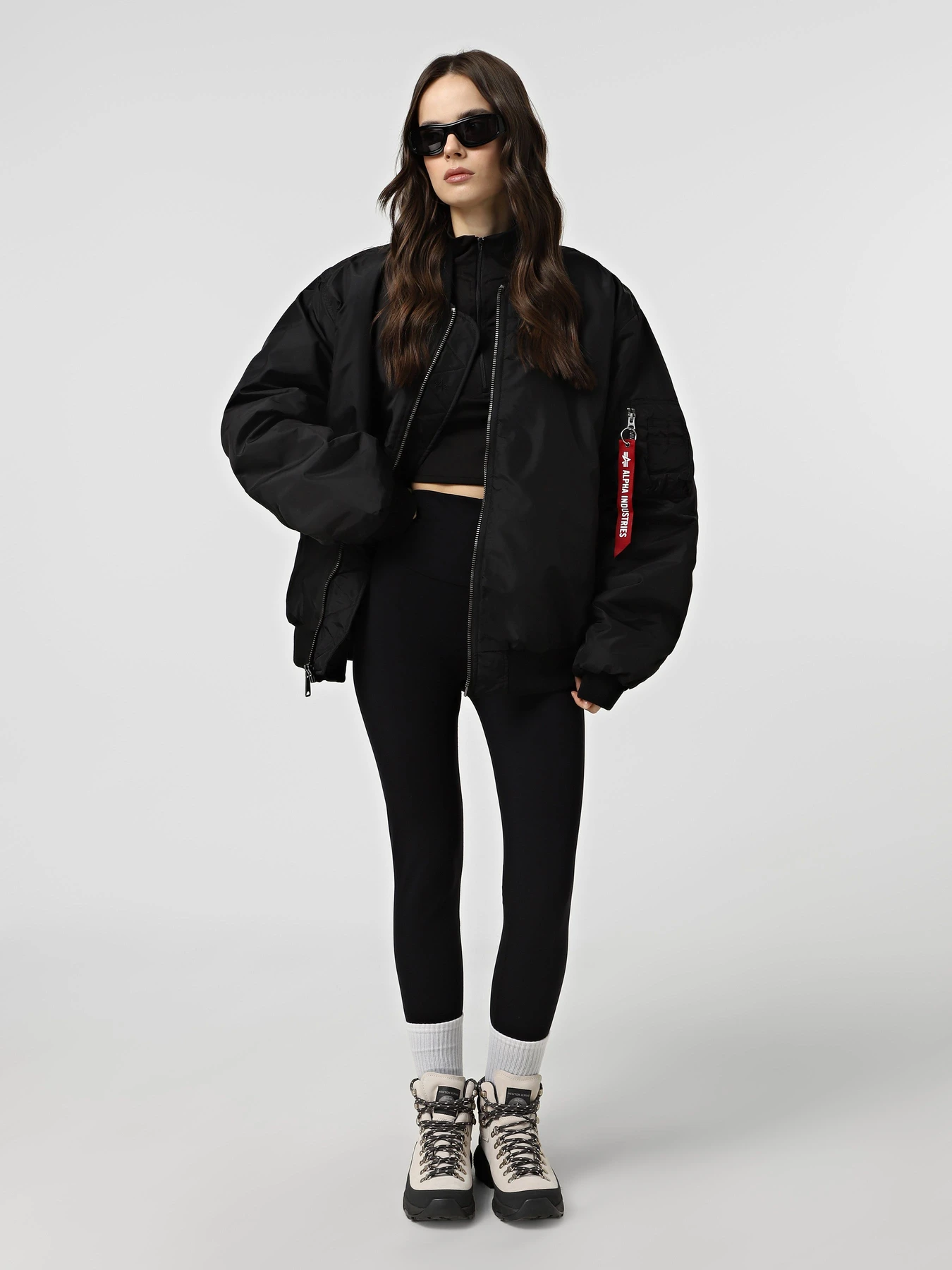 Куртки и дубленки Alpha Industries MA-1 LOGO OXFORD FLIGHT JACKET модель MJM55513C1_001 Фото