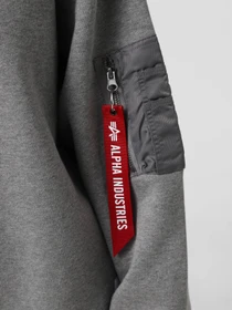Худи и свитшоты Alpha Industries UTILITY POCKET CREWNECK модель USU55501C1_063 Фото