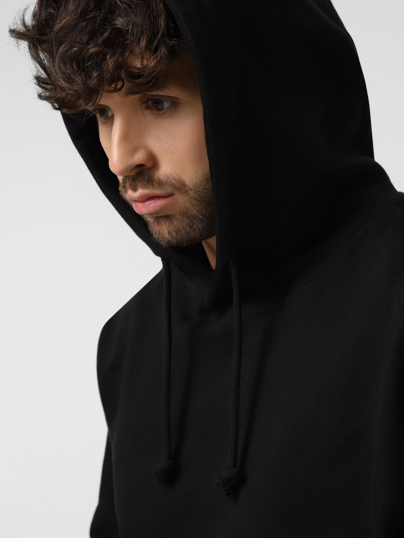 Худи и свитшоты Alpha Industries UTILITY POCKET HOODIE модель USU55502C1_001 Худи и свитшоты Alpha Industries UTILITY POCKET HOODIE модель USU55502C1_001 Фото