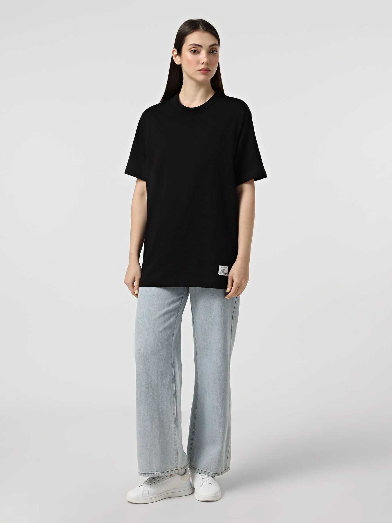 Футболки и поло Alpha Industries SS REGULAR TEE модель UTS55501C1_001 Футболки и поло Alpha Industries SS REGULAR TEE модель UTS55501C1_001 Фото