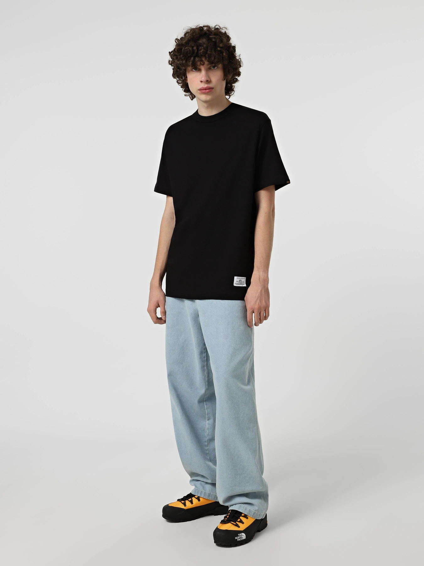 Футболки и поло Alpha Industries SS REGULAR TEE модель UTS55501C1_001 Футболки и поло Alpha Industries SS REGULAR TEE модель UTS55501C1_001 Фото