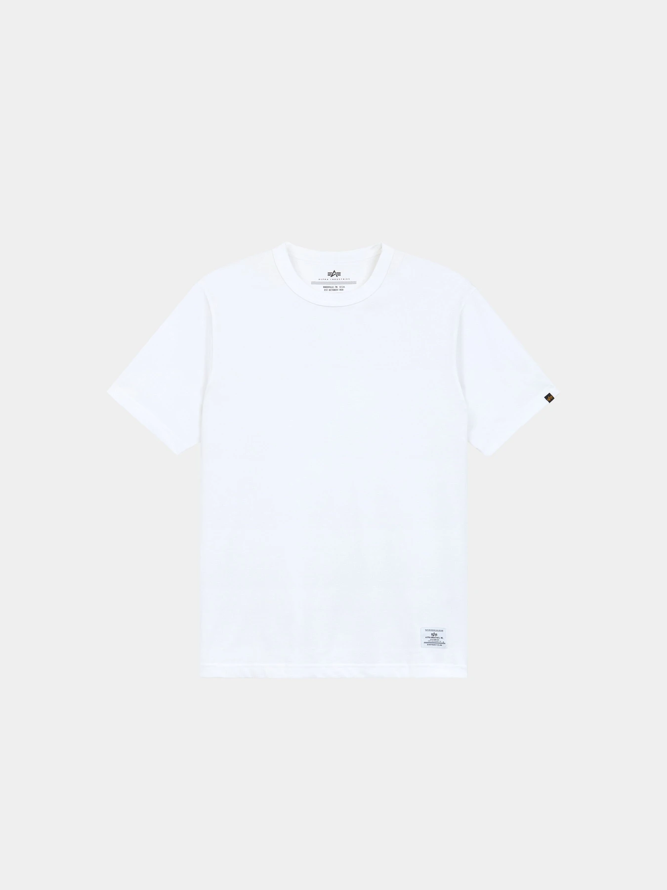 Футболки и поло Alpha Industries SS REGULAR TEE модель UTS55501C1_100 Футболки и поло Alpha Industries SS REGULAR TEE модель UTS55501C1_100 Фото