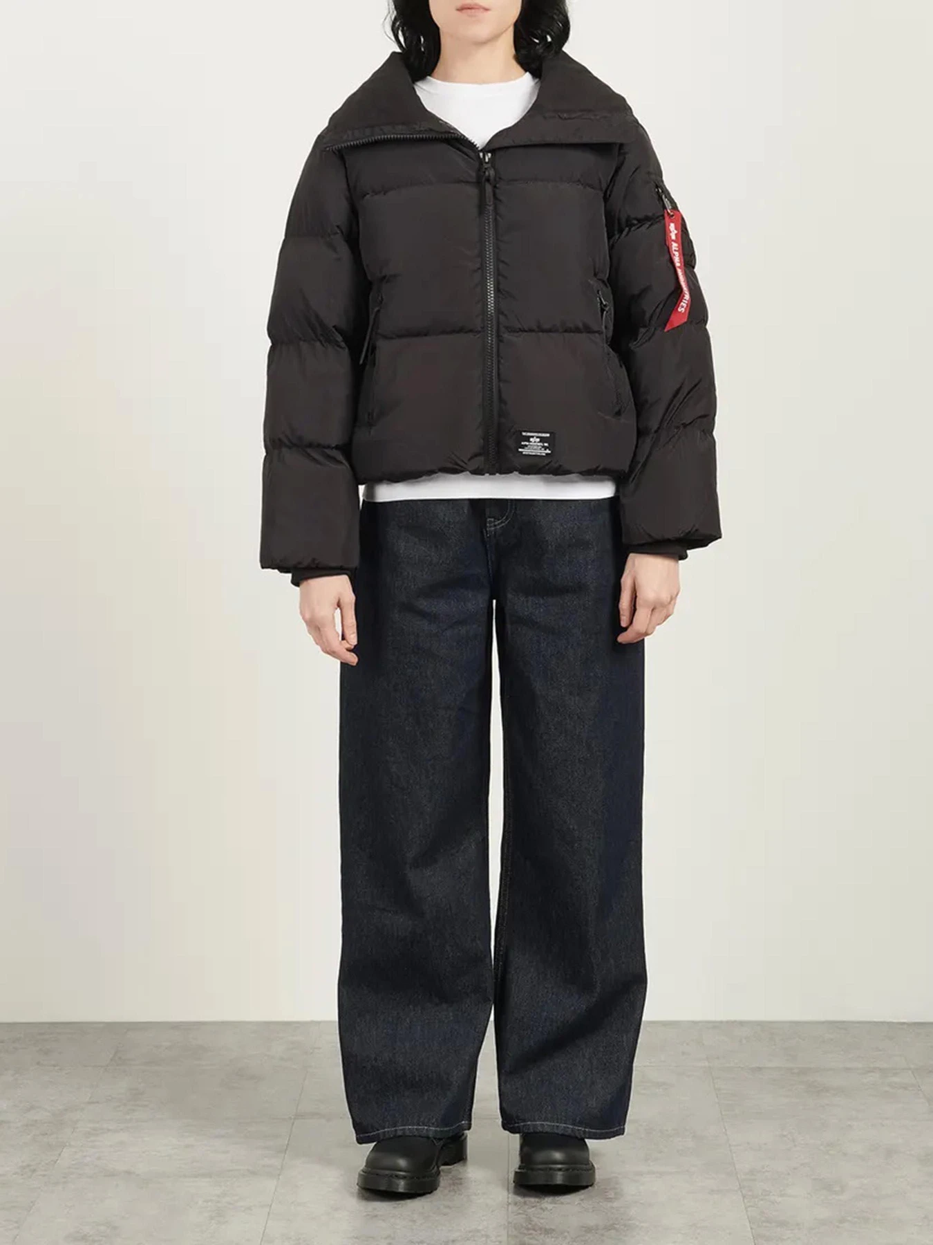 Куртки и дубленки Alpha Industries SIERRA SHORT PUFFER W модель WJS55504C1_001 Фото