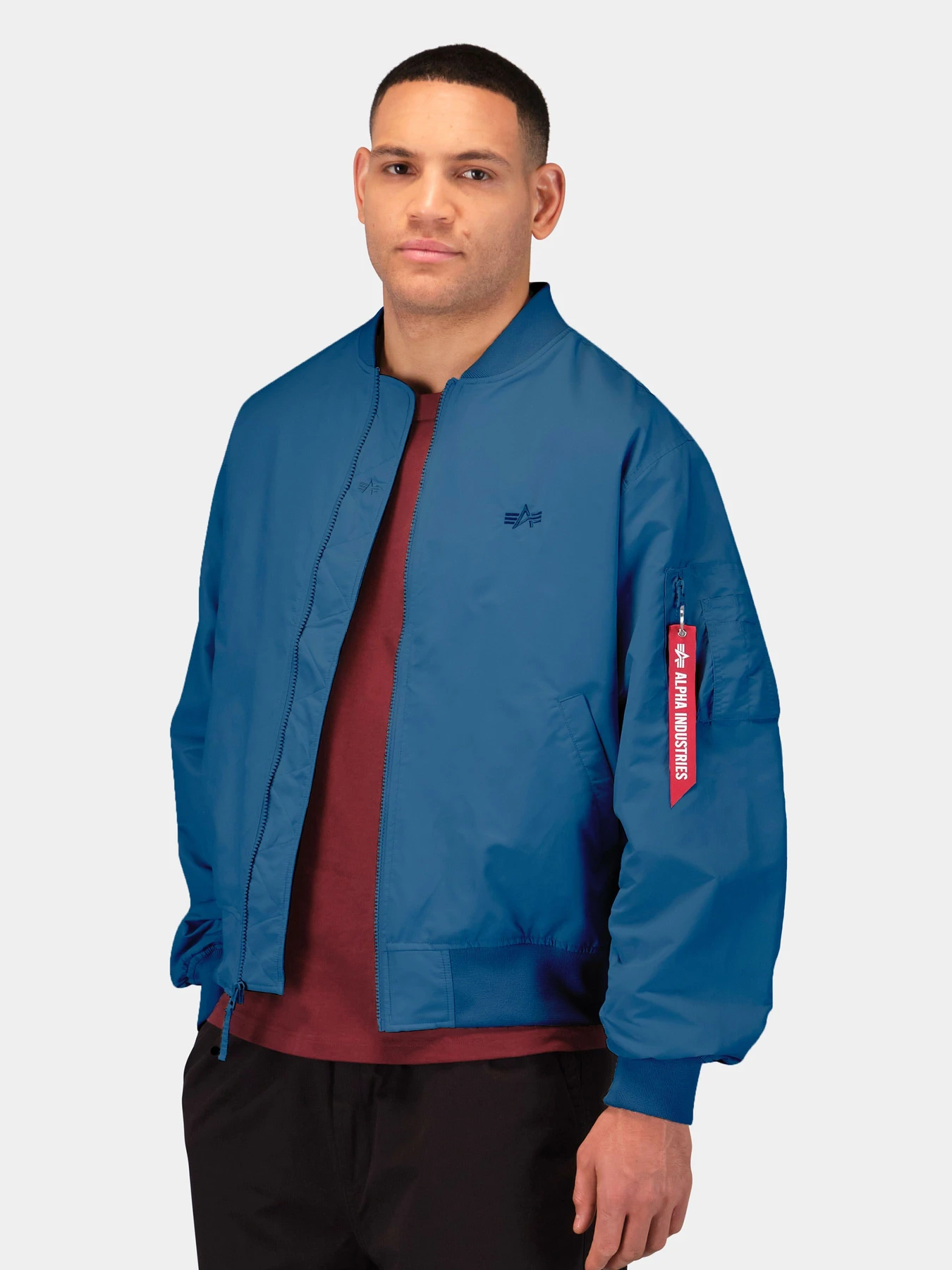 Куртки и дубленки Alpha Industries LOGO L-2B HUNTER RELAXED FLIGH модель UJL56002C1_479 Куртки и дубленки Alpha Industries LOGO L-2B HUNTER RELAXED FLIGH модель UJL56002C1_479 Фото