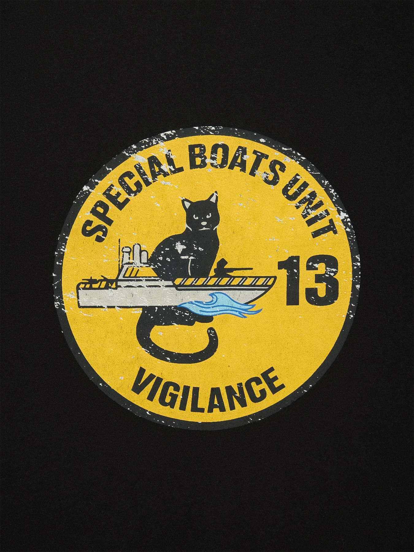 Футболки и поло Alpha Industries RELAXED BLACK CAT TEE модель UTO56000PK_001 Футболки и поло Alpha Industries RELAXED BLACK CAT TEE модель UTO56000PK_001 Фото
