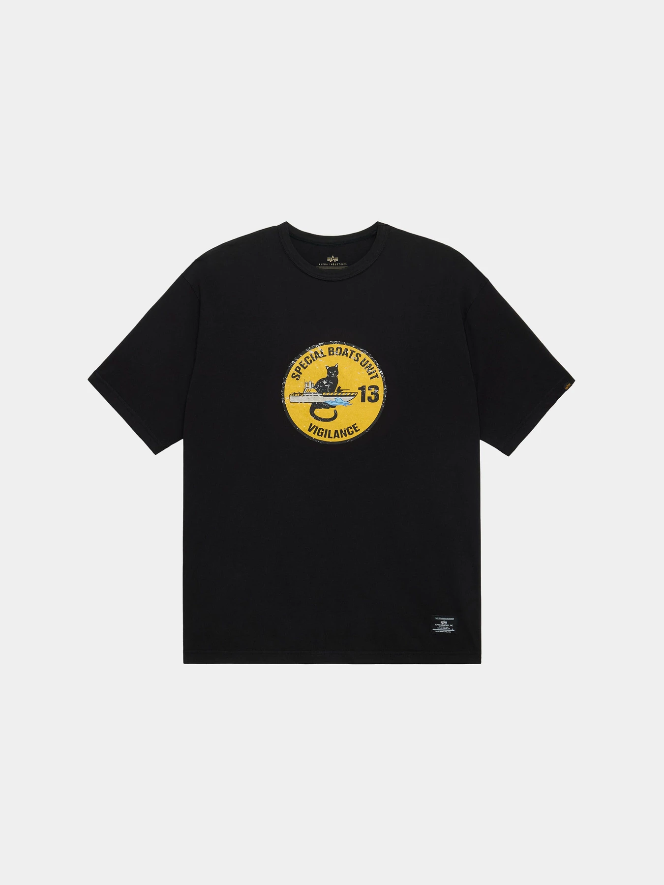 Футболки и поло Alpha Industries RELAXED BLACK CAT TEE модель UTO56000PK_001 Футболки и поло Alpha Industries RELAXED BLACK CAT TEE модель UTO56000PK_001 Фото