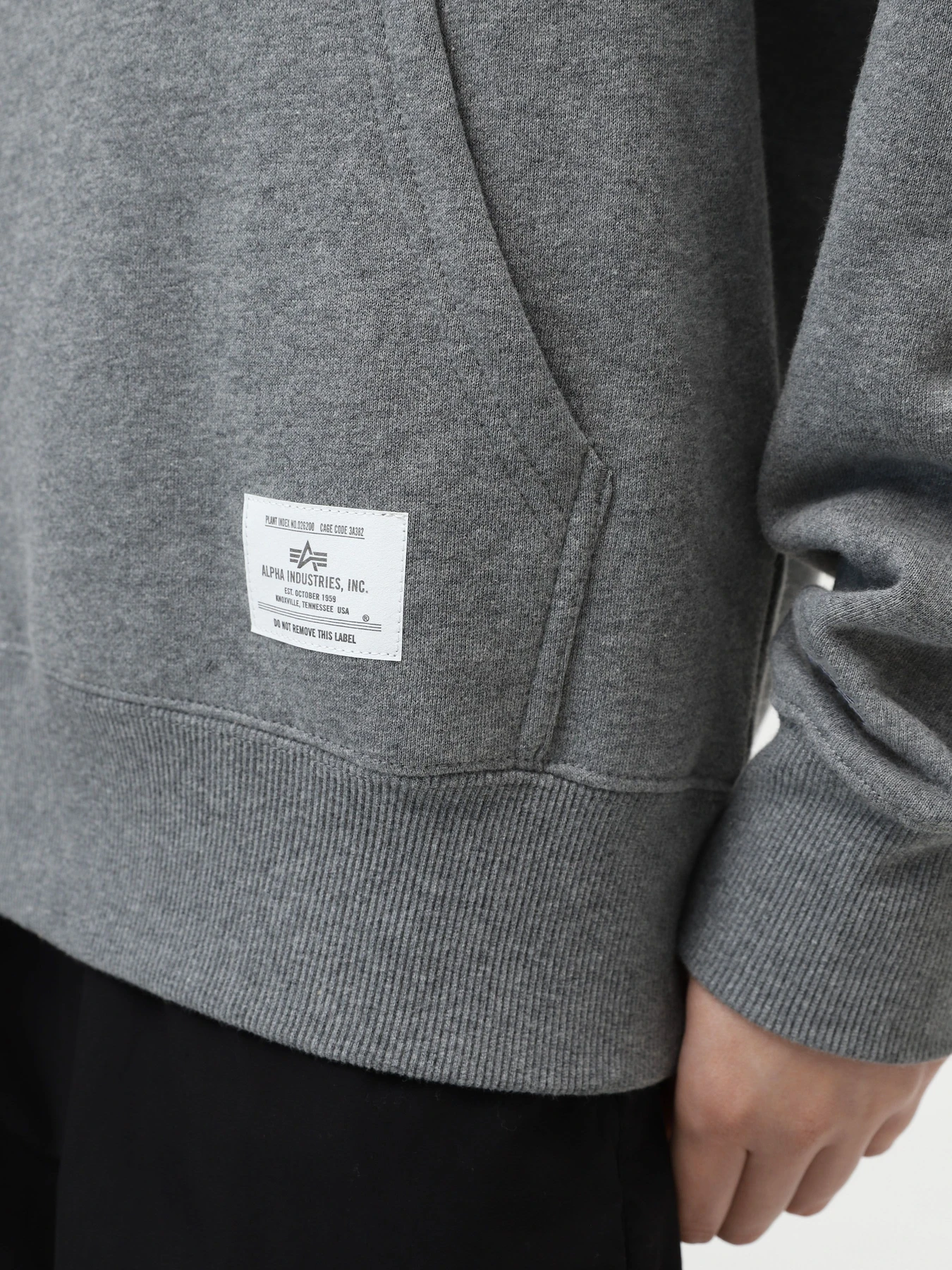 Худи и свитшоты Alpha Industries Essential модель USE51502C1_063 Фото