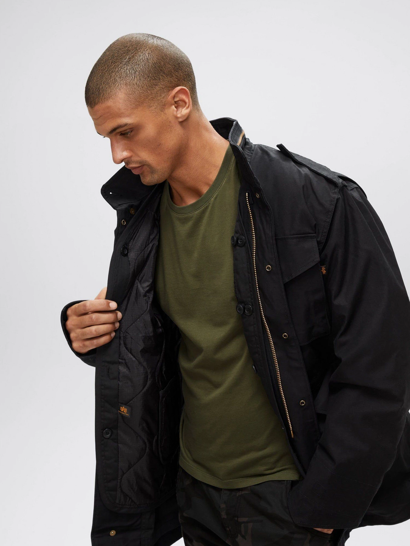 Куртки та дублянки Alpha Industries ALS/92 модель MJL48000C1_001 Куртки та дублянки Alpha Industries ALS/92 модель MJL48000C1_001 Фото