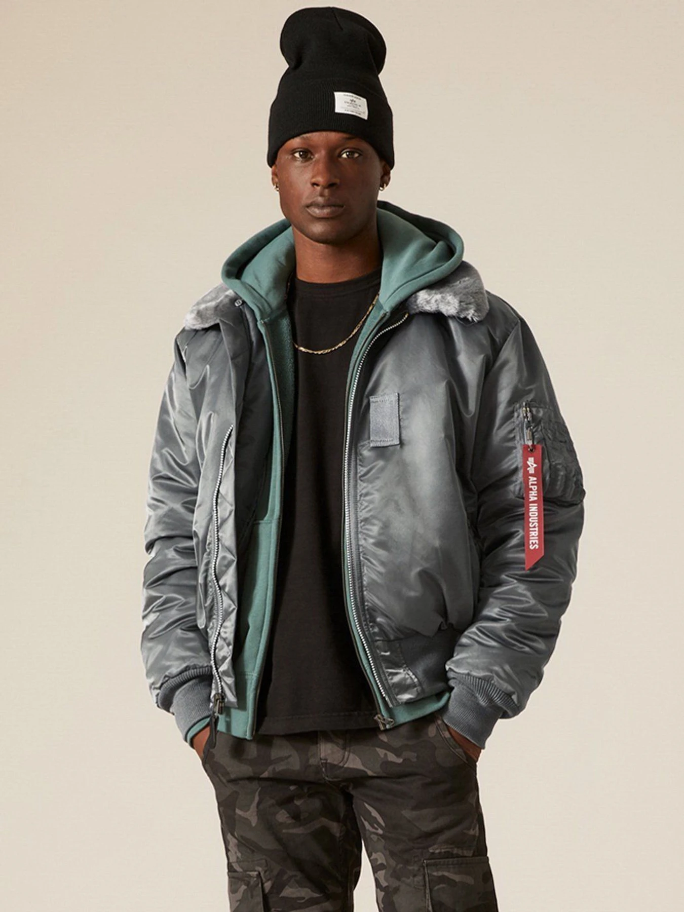 Куртки та дублянки Alpha Industries B-15 Flight модель MJB23010C1_022 Куртки та дублянки Alpha Industries B-15 Flight модель MJB23010C1_022 Фото